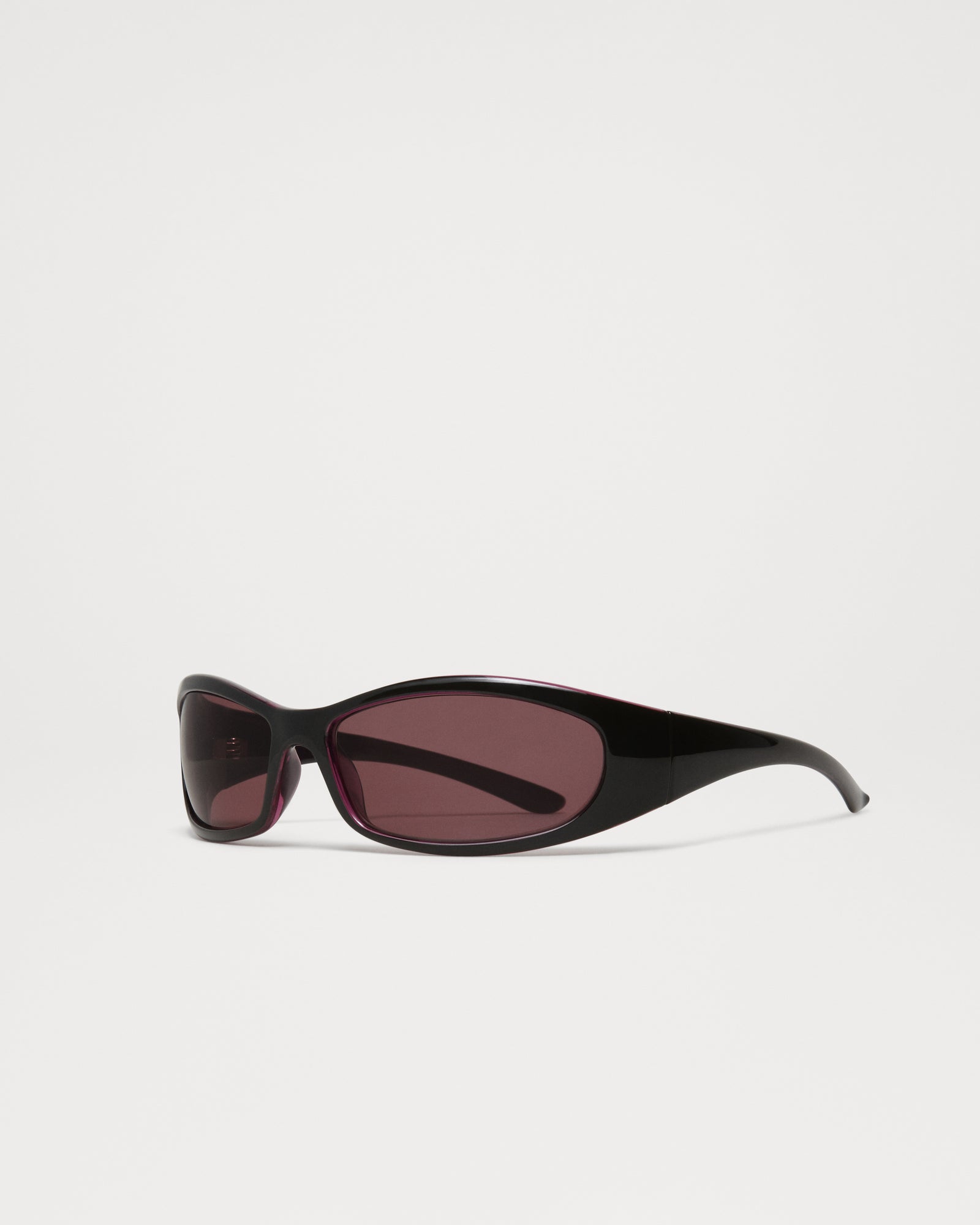 Dusk | Black