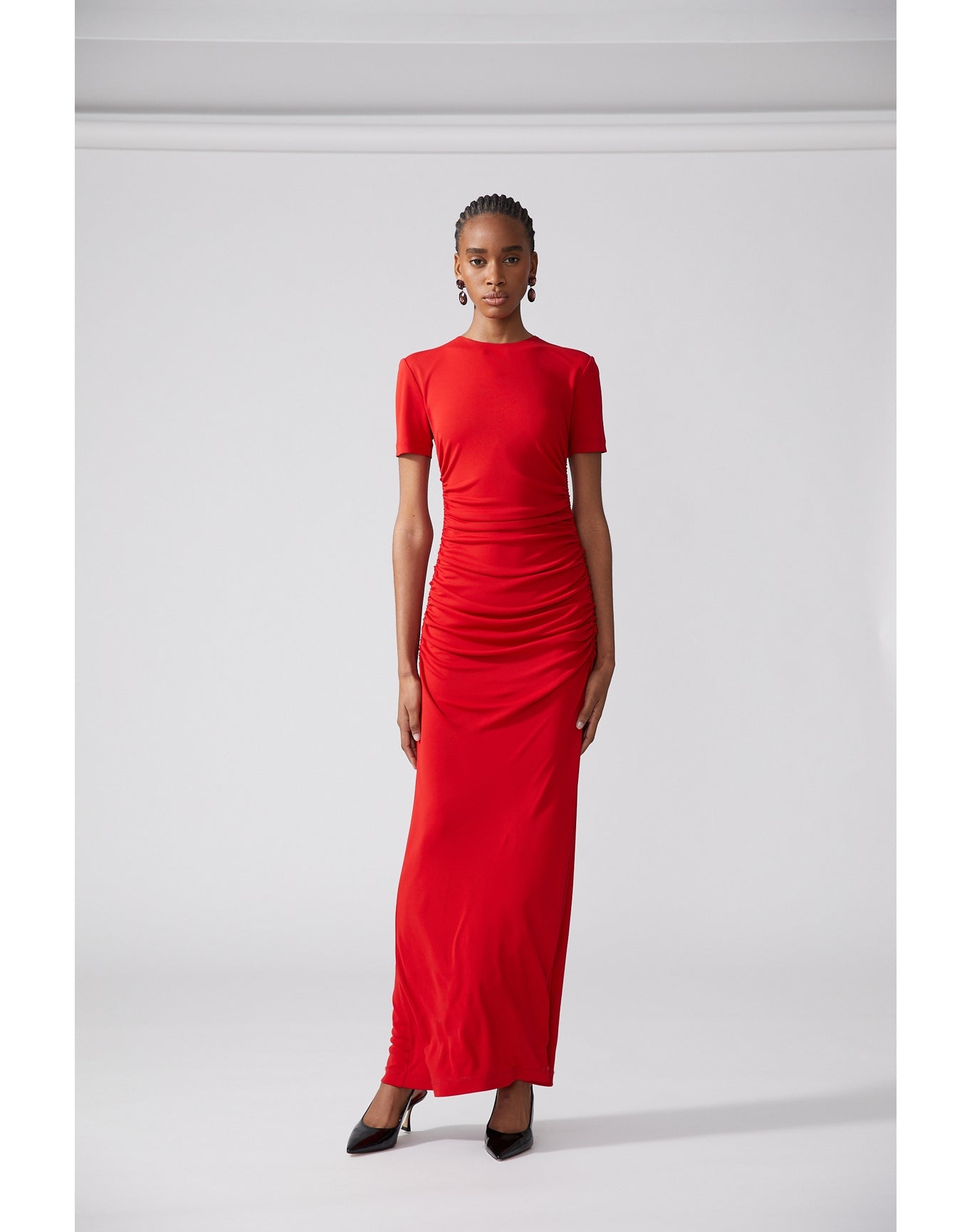 Short Sleeve Crewneck Ruched Midi Dress