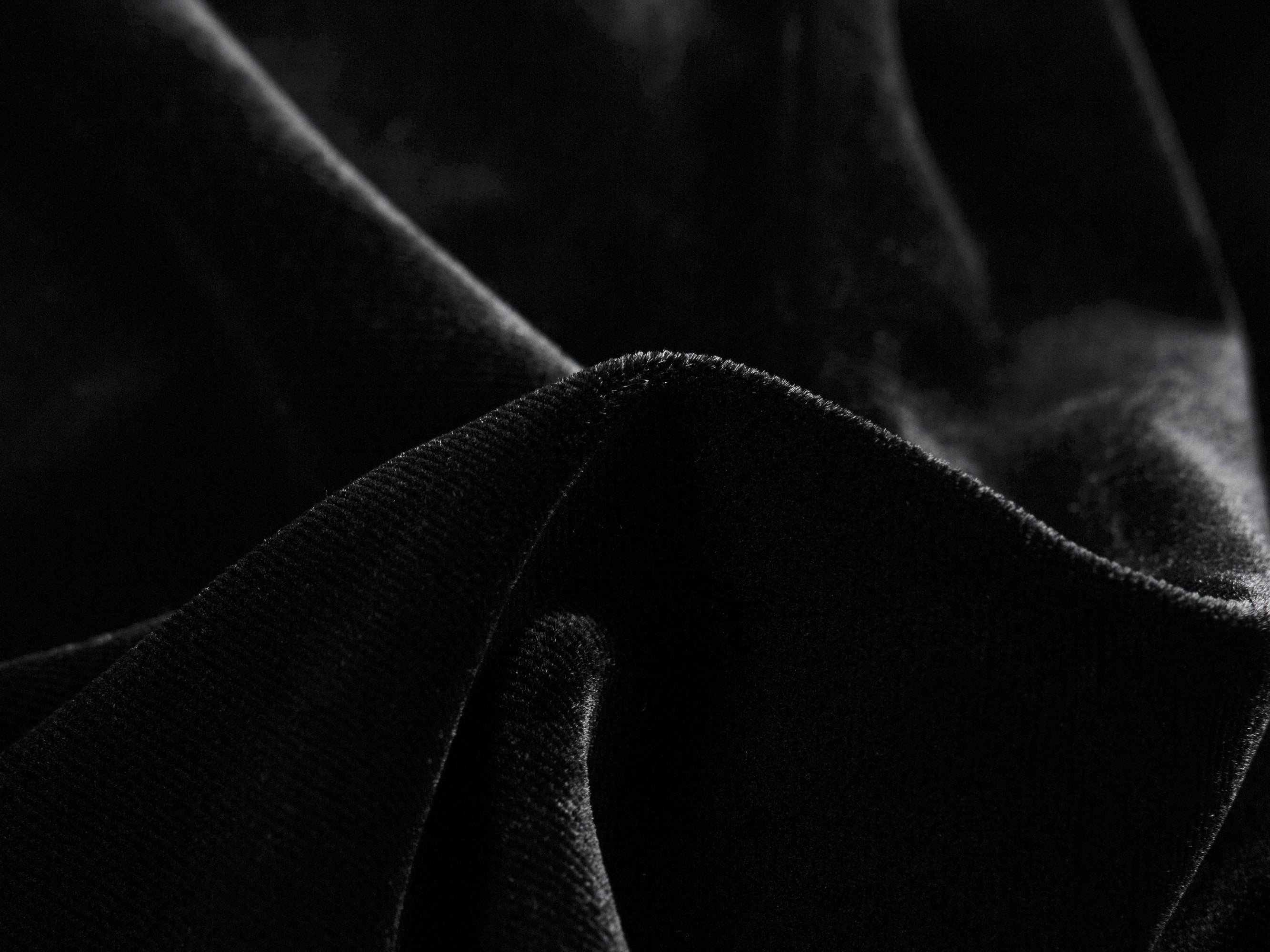 Velvet Mulberry Silk Midi Skirt | Black