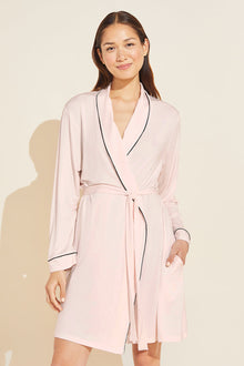 Model is wearing the Gisele TENCEL Modal Robe in sorbet pink/black.