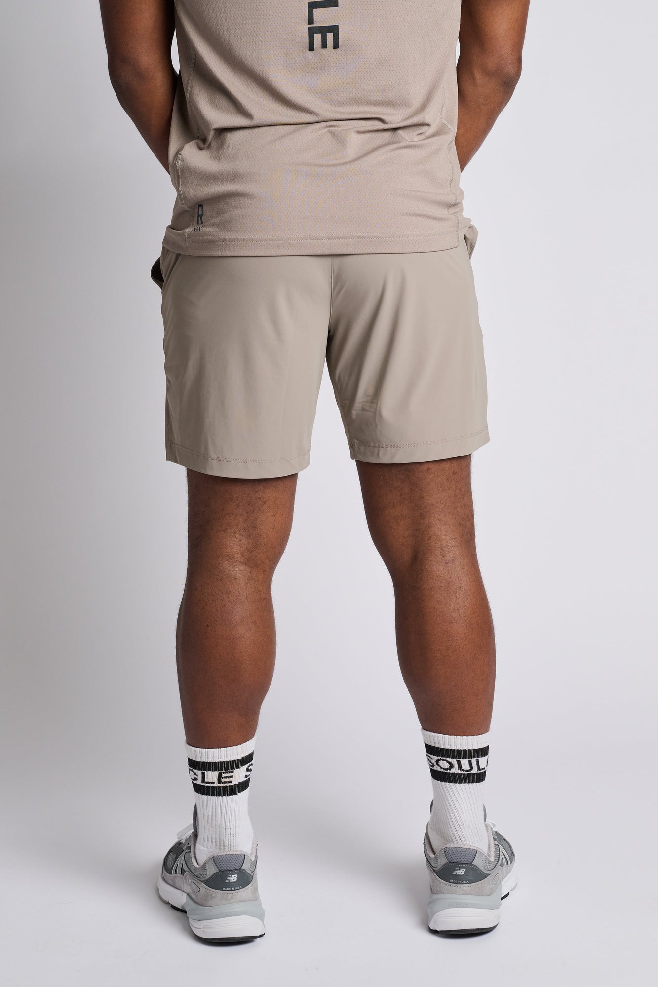 Men | Rhone | 7" Invictus Ripstop Short | Foggy Taupe
