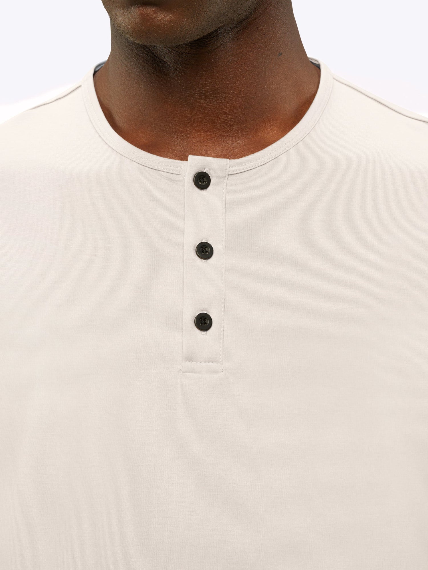 Mens | AO Henley Curve-Hem | Eggshell