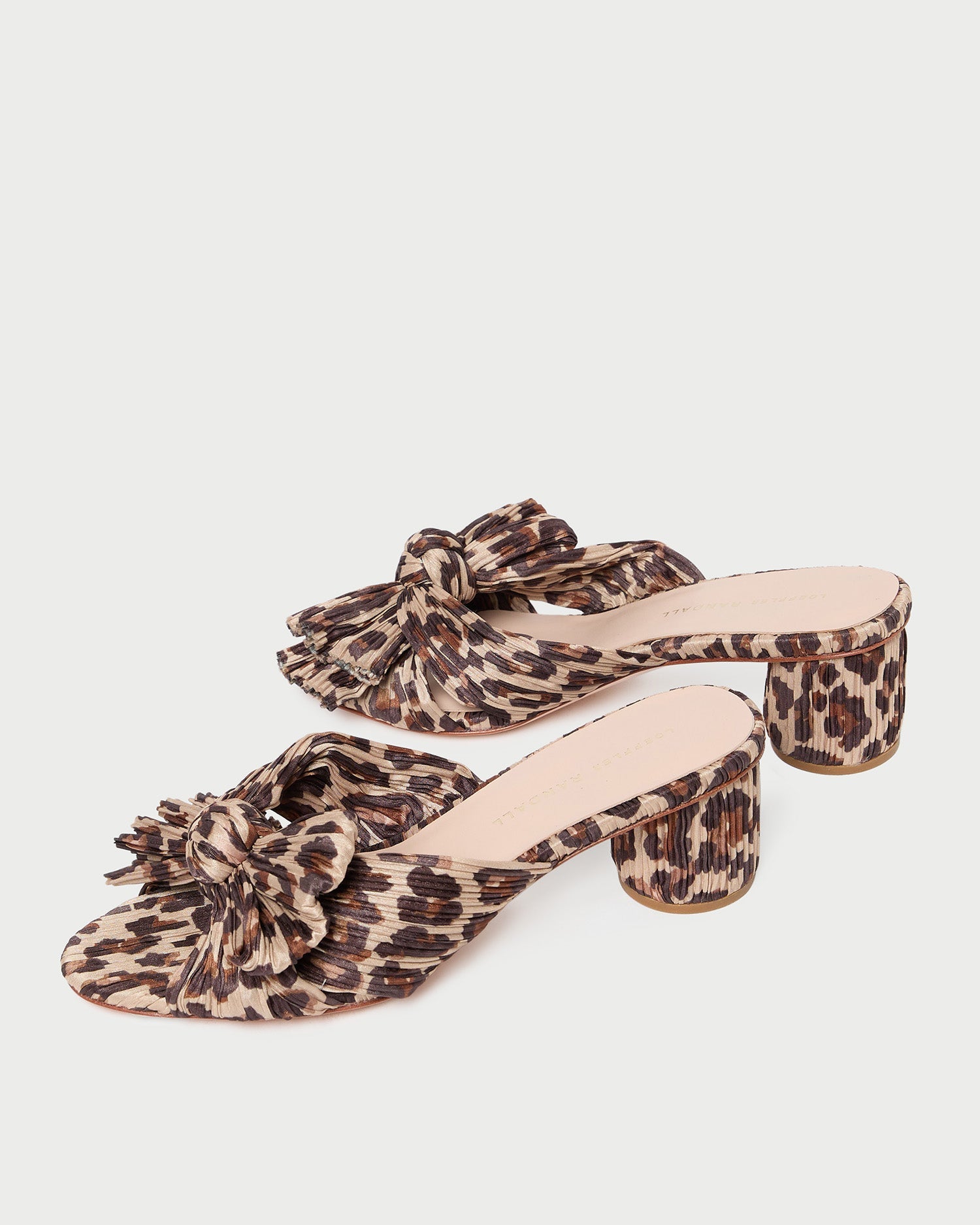 Color: Leopard