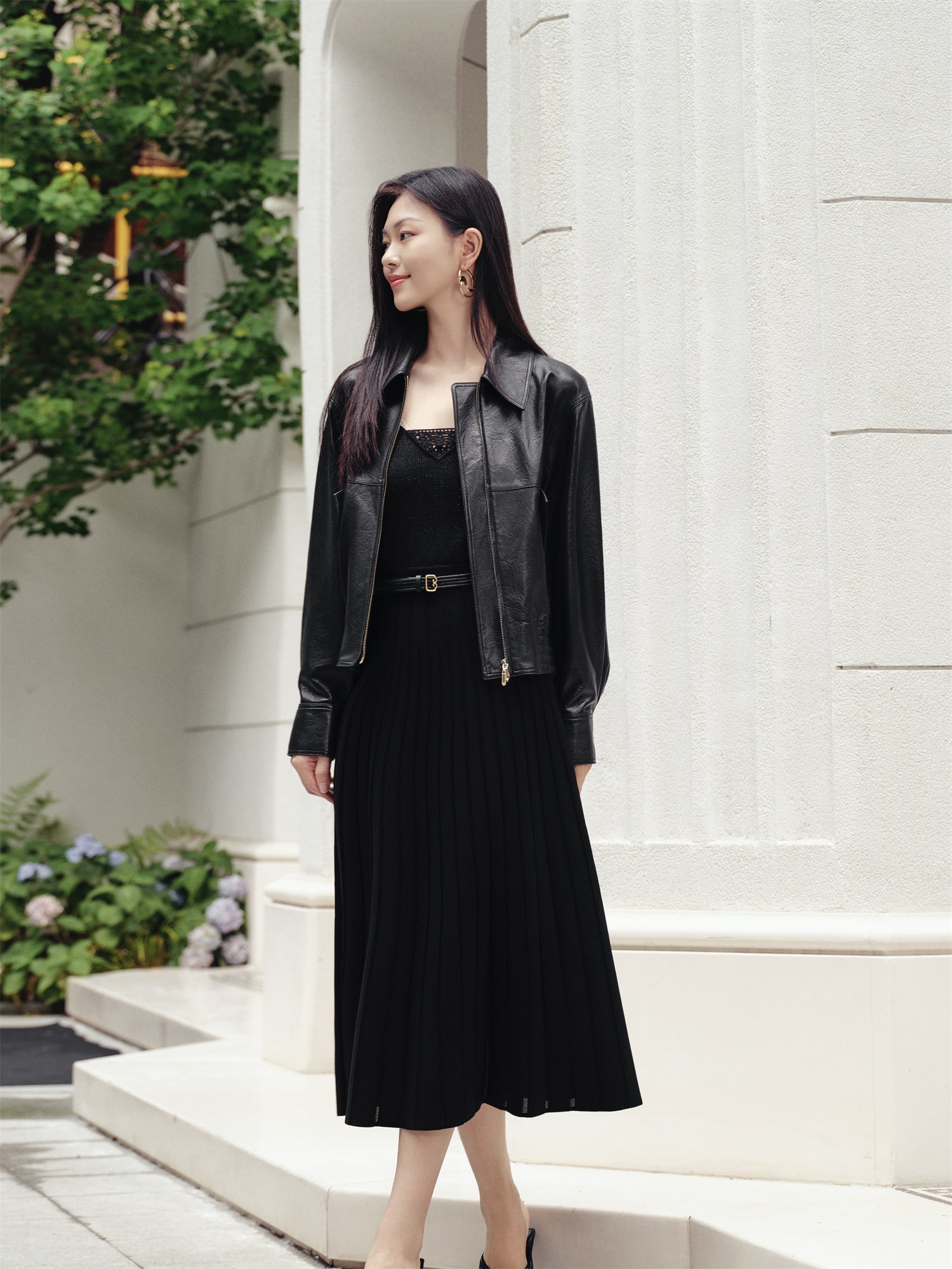 Collarless Lambskin Jacket | Black