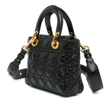 Dior | Pre-Owned Small Crinkled Patent Cannage My ABCLady | Black