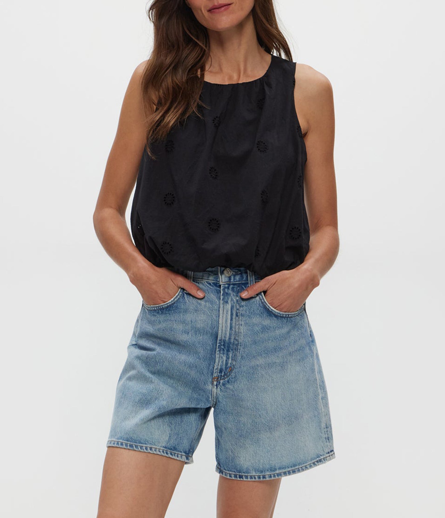 Hazel Eyelet Bubble Top | Black