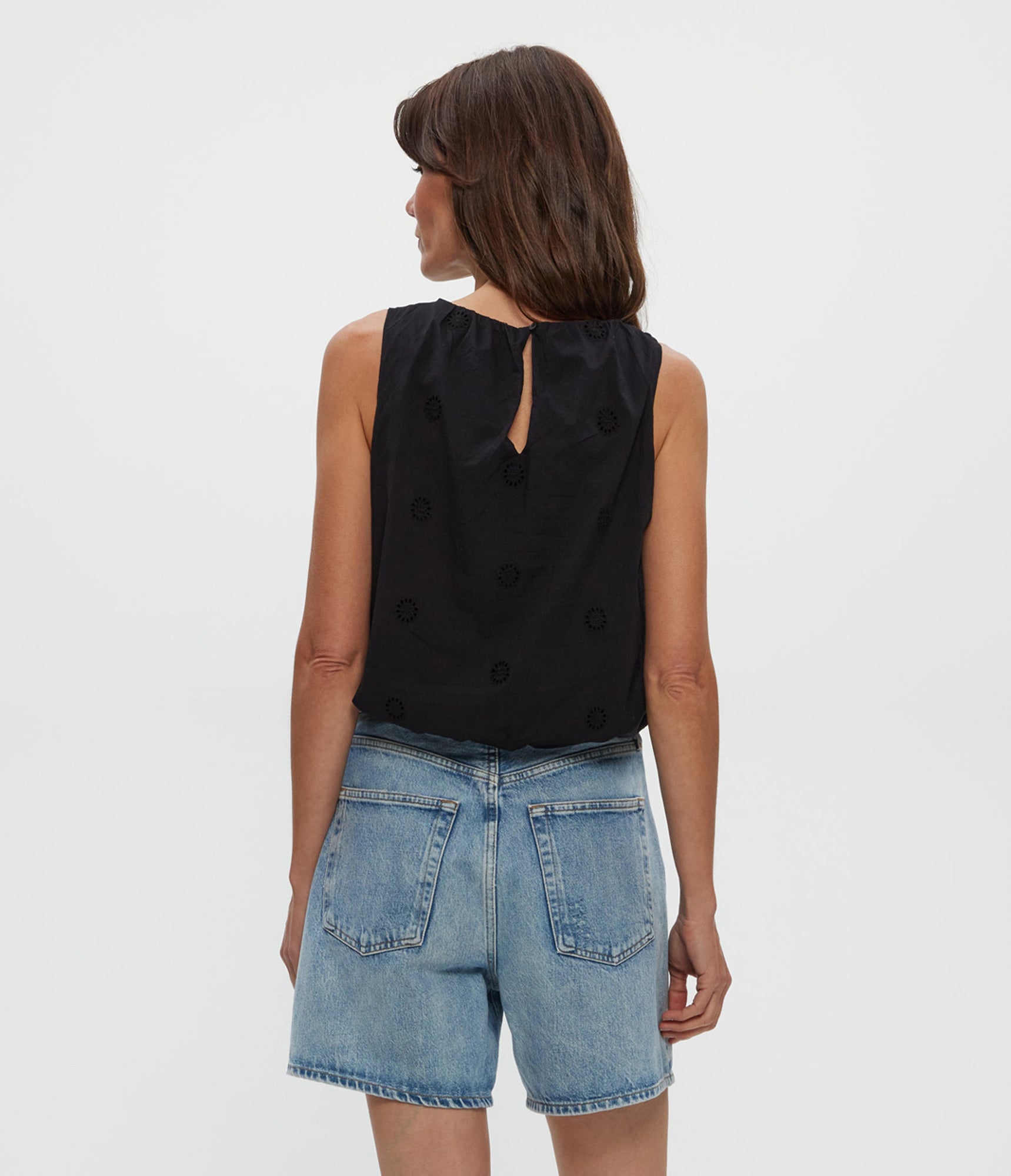 Hazel Eyelet Bubble Top | Black