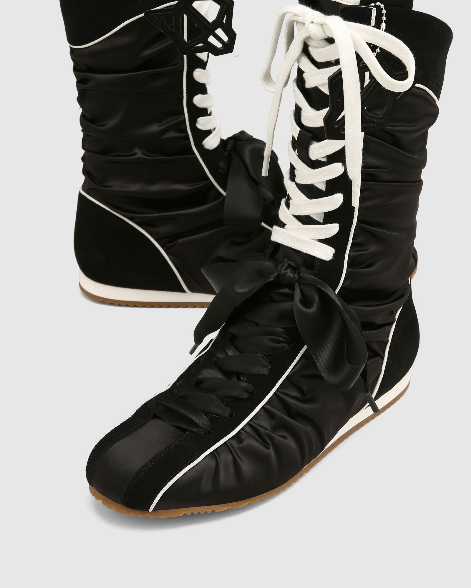 Womens | Extreme Satin Sneaker | Black