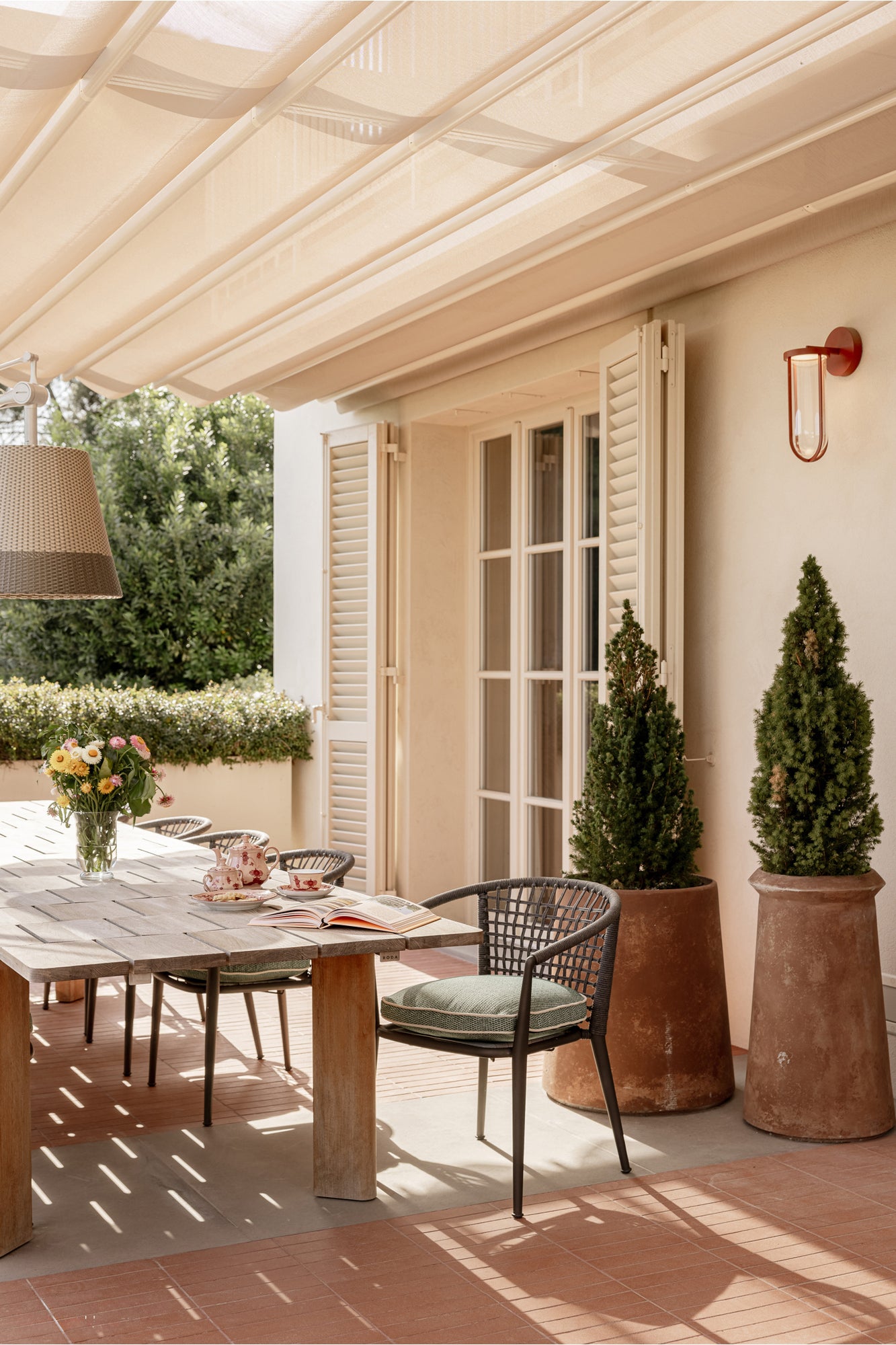 In Vitro Outdoor Wall 2700K 1-10V | Terracotta