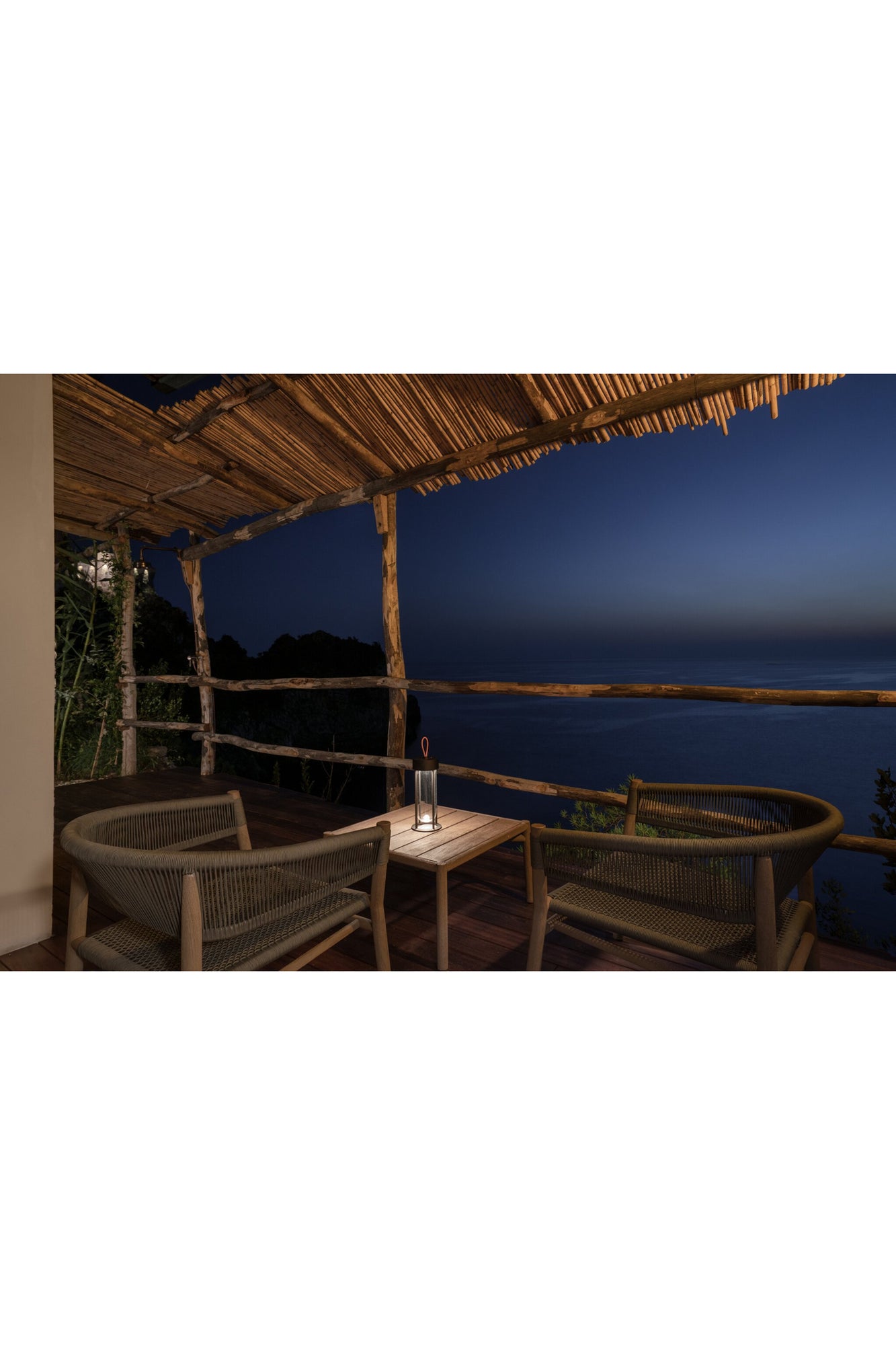 In Vitro Unplugged Outdoor Portable 2700K | Black