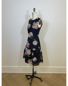 Sleeveless Dress with Gathered Skirt | Black Multi