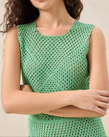 Color: Green