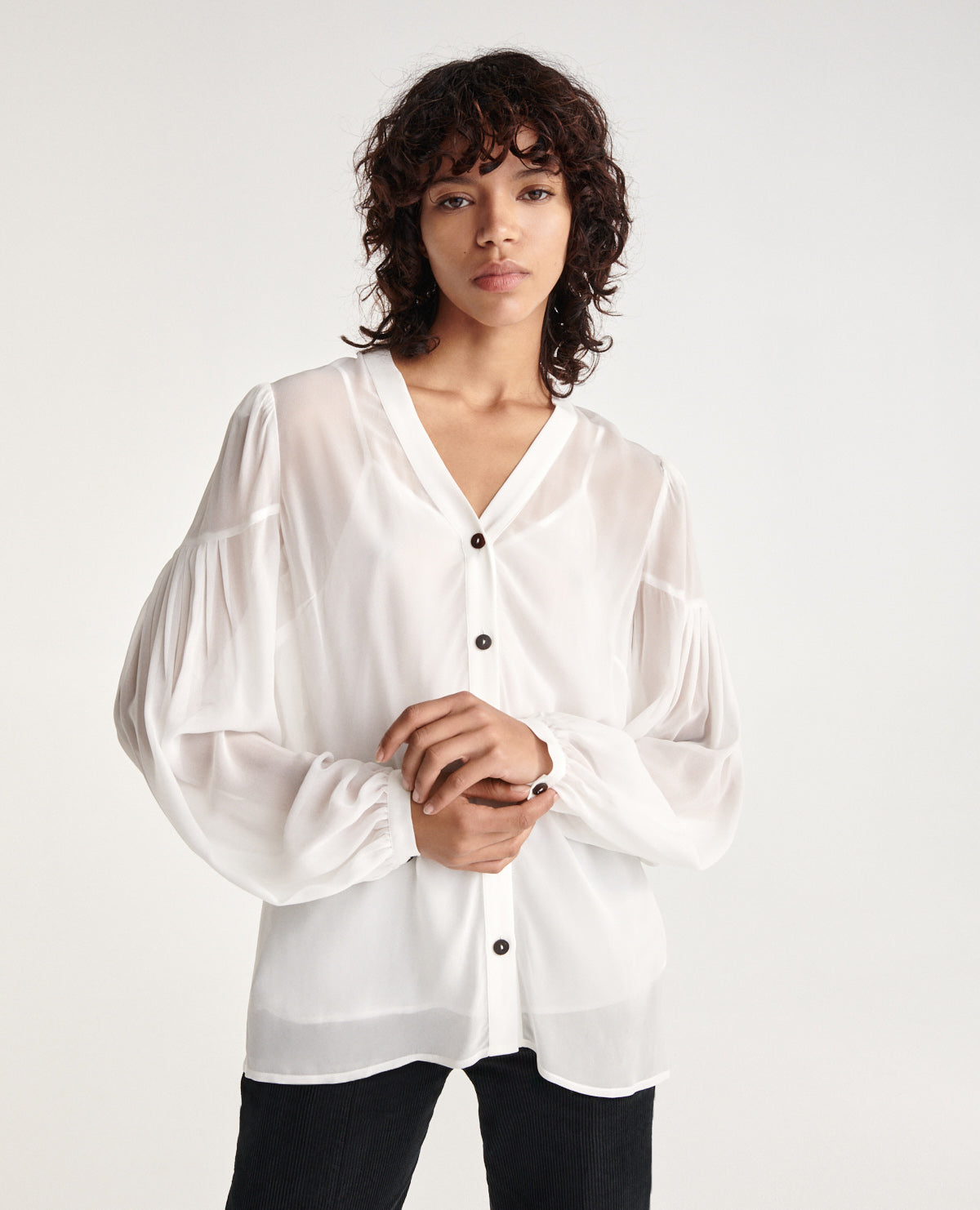 Loose V-Neck Buttoned Shirt | Women | Ecru