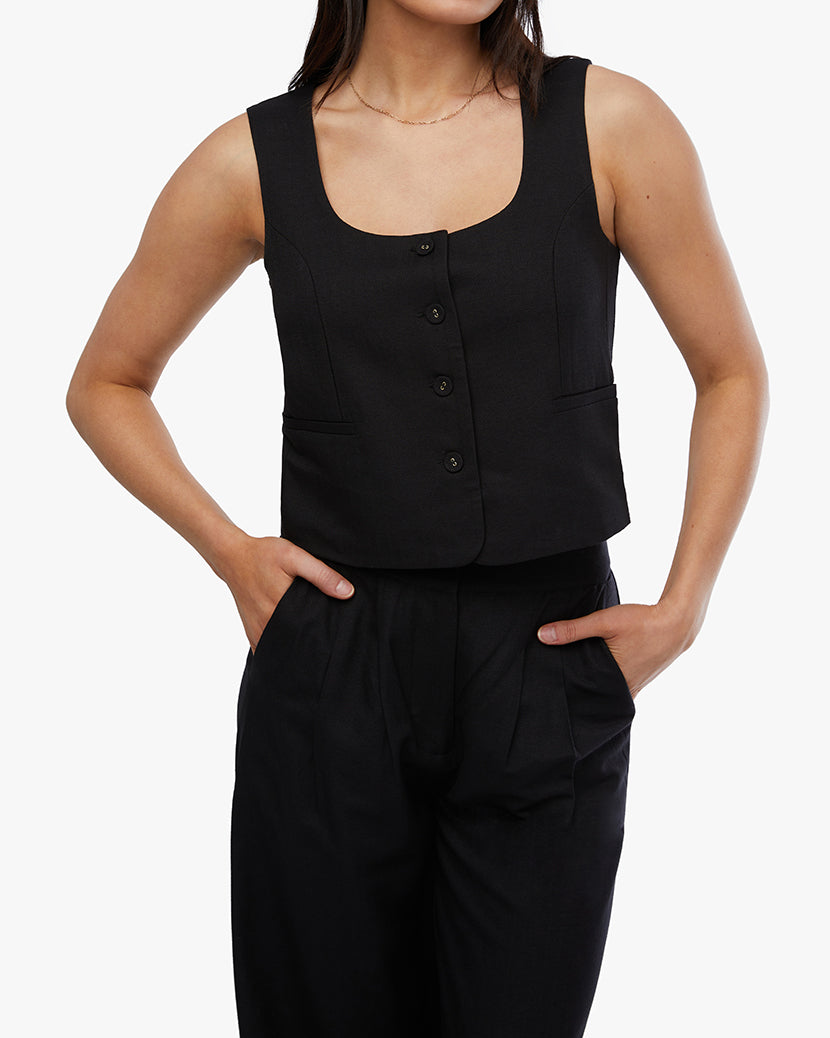 Scoop Tailored Vest | Black