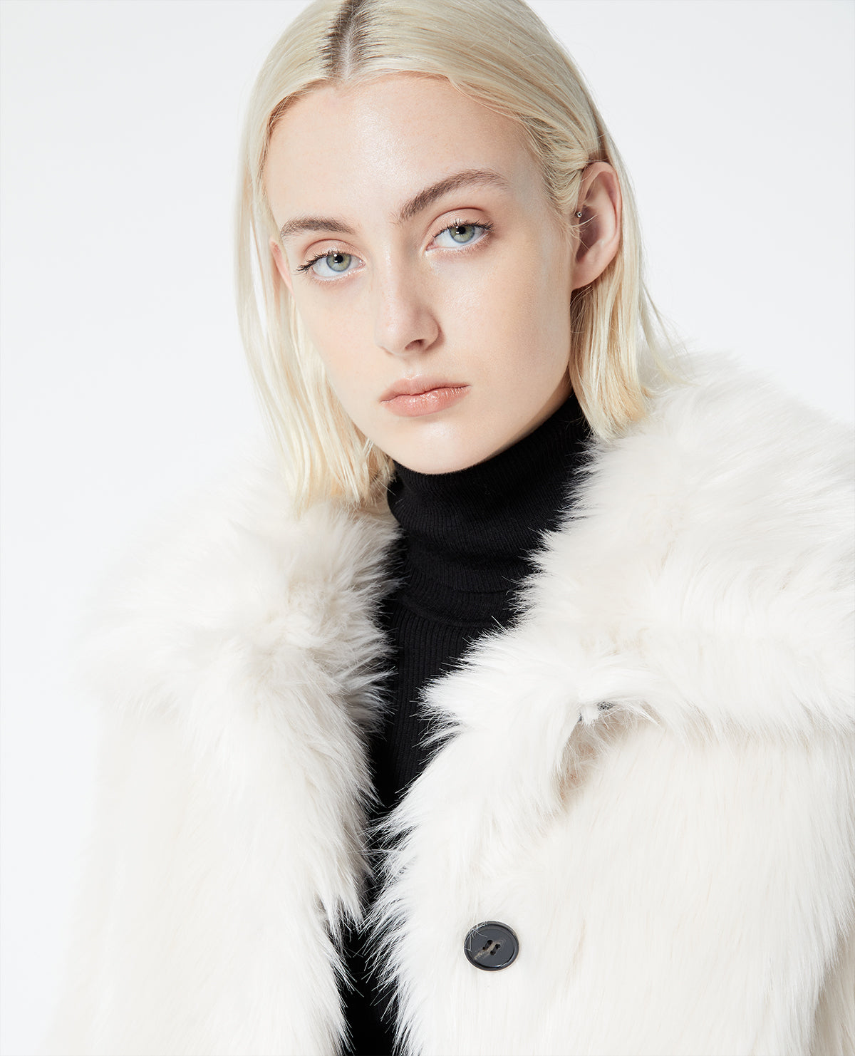 Buttoned Faux Fur Coat | Women | Ecru