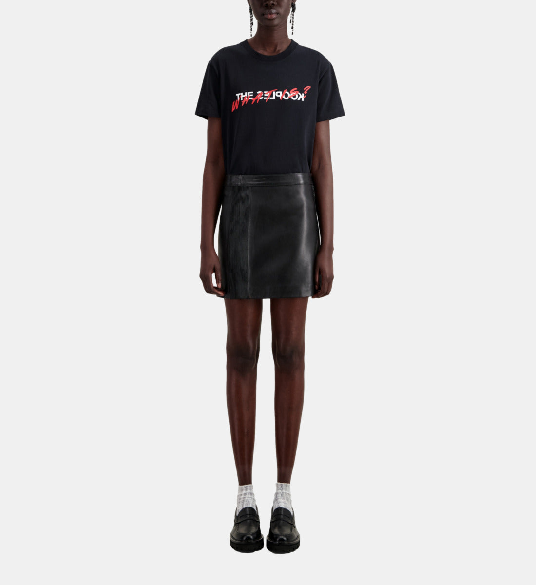 Short Leather Skirt With Zip And Pintuck Details | Women | Black