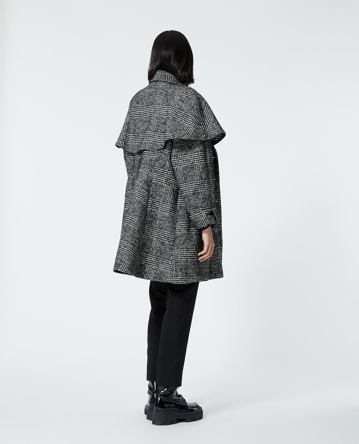 Two-Tone Cape-Effect Wool Coat | Women | Black x White