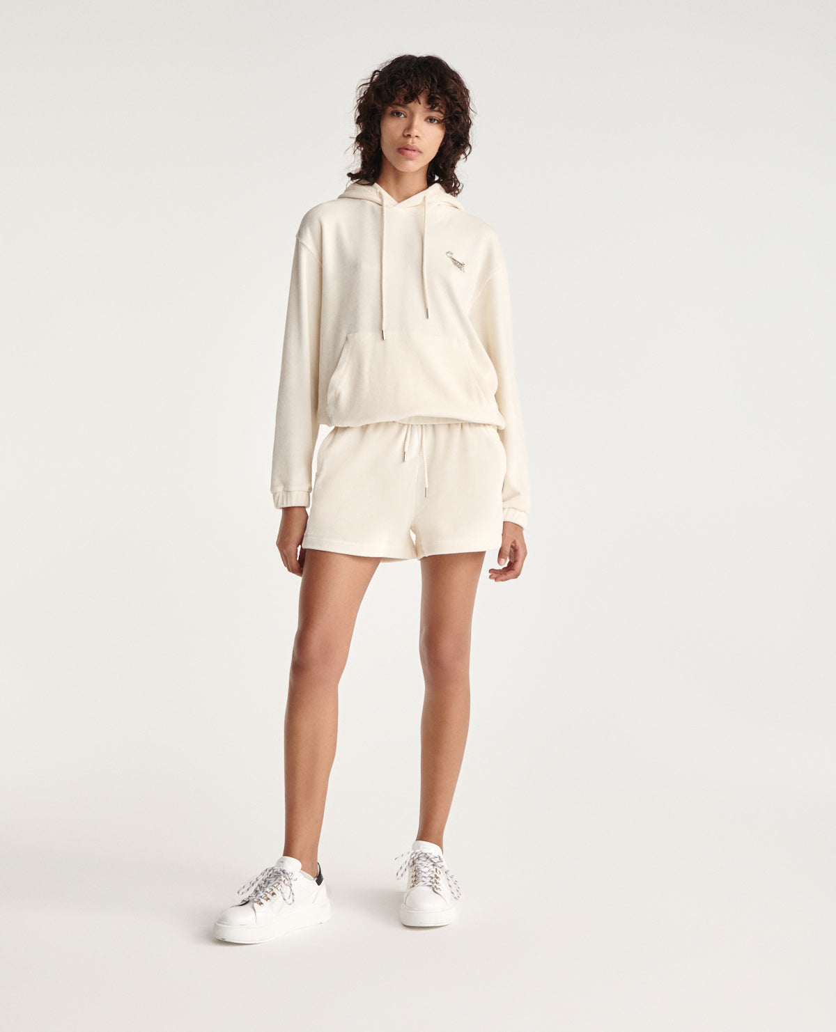 Sweatshirt With Eyelet Pouch Pocket | Women | Ecru