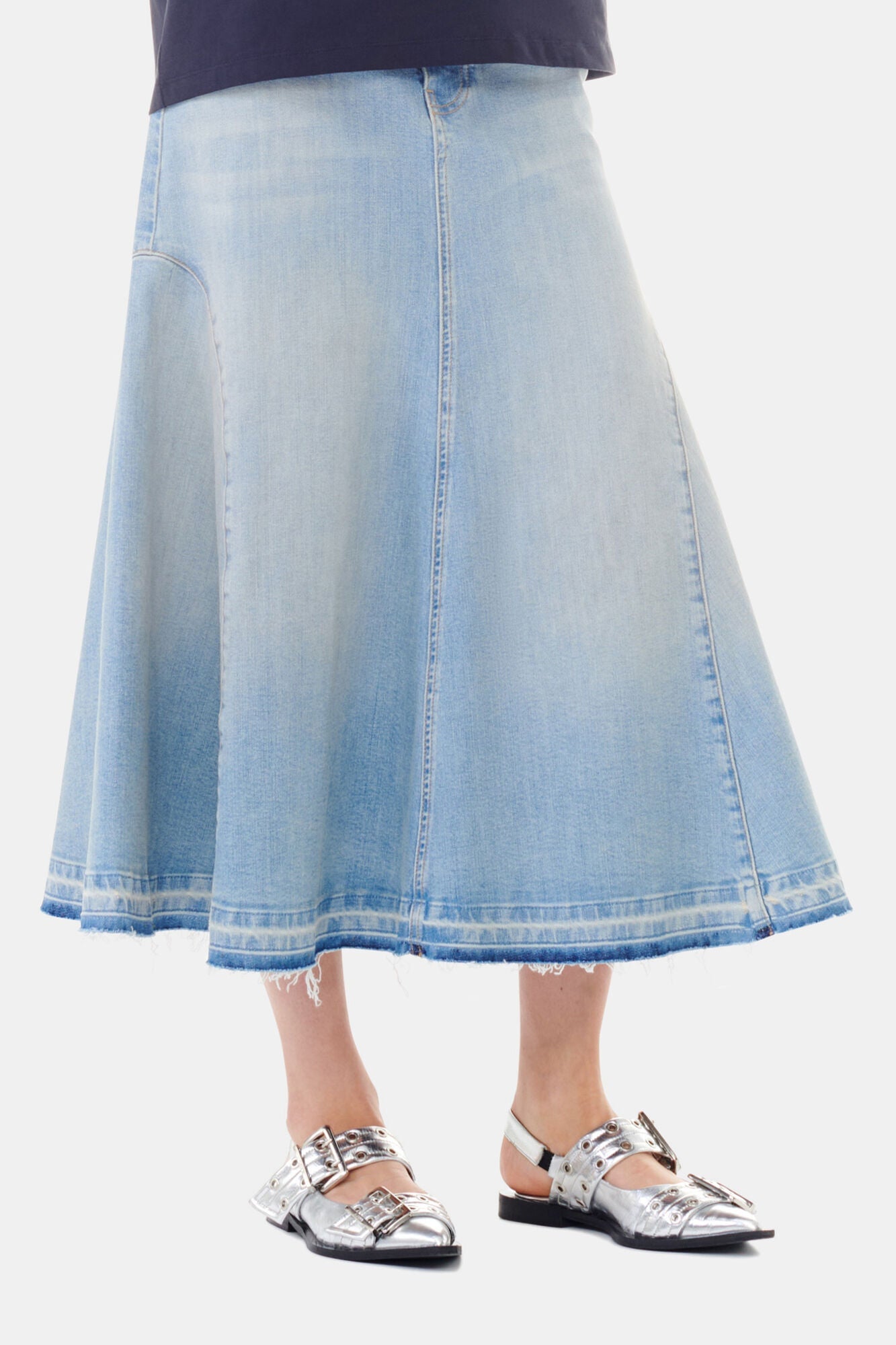 Feminine Buckle Ballerinas in | Silver