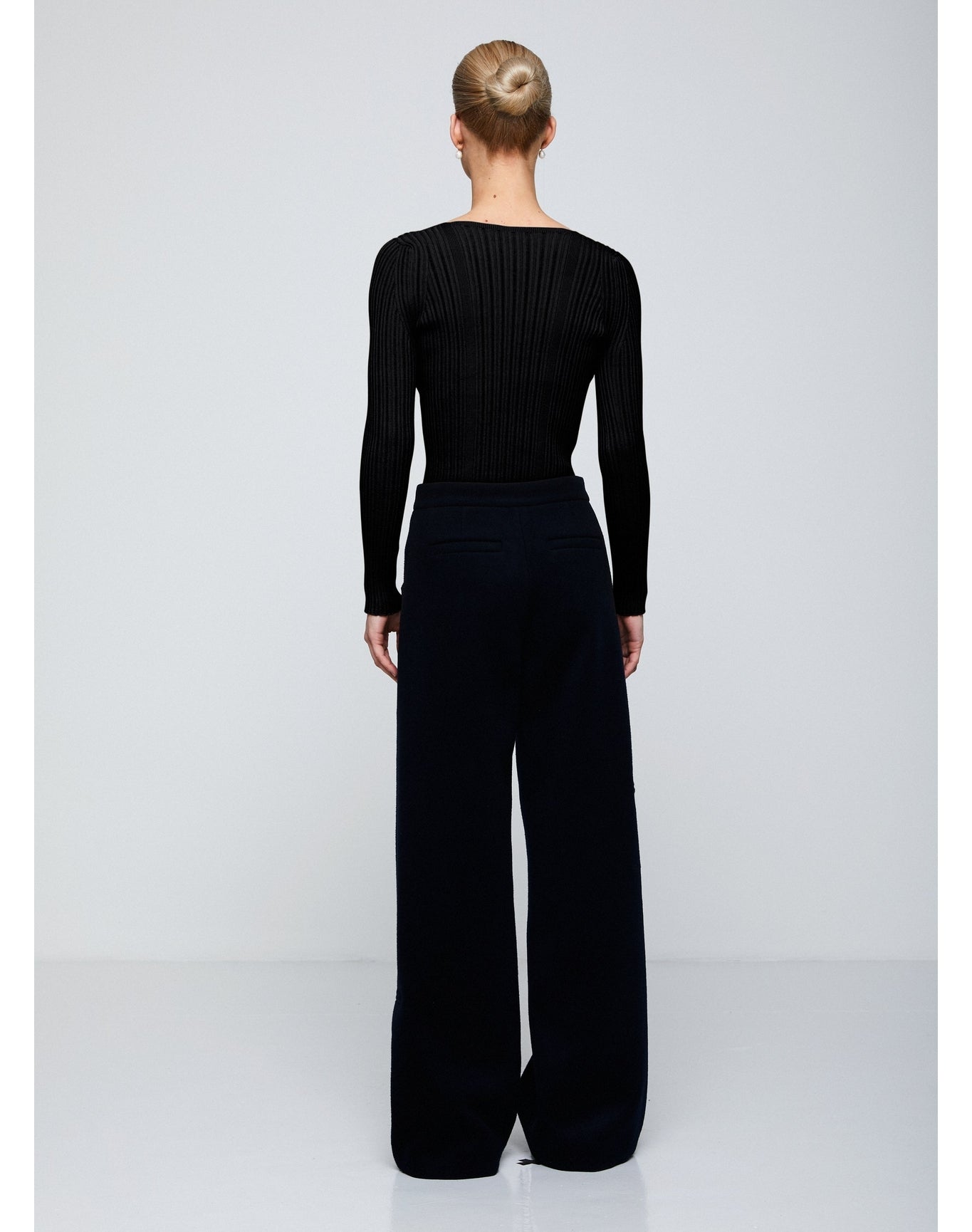 Finesse Eco Stretch | Square Neck Long Sleeve Top | Black
