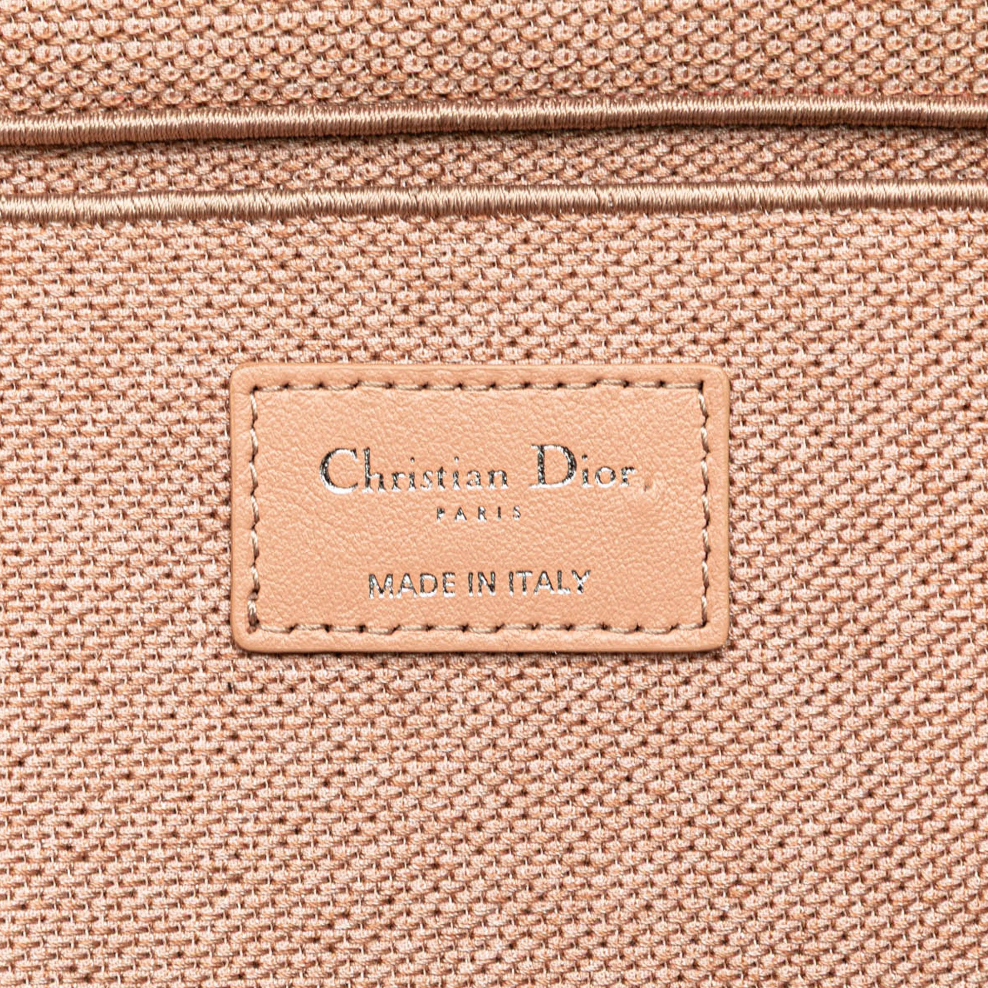 Dior | Pre-Owned Mesh Embroidered Diortravel Vanity Case | Pink