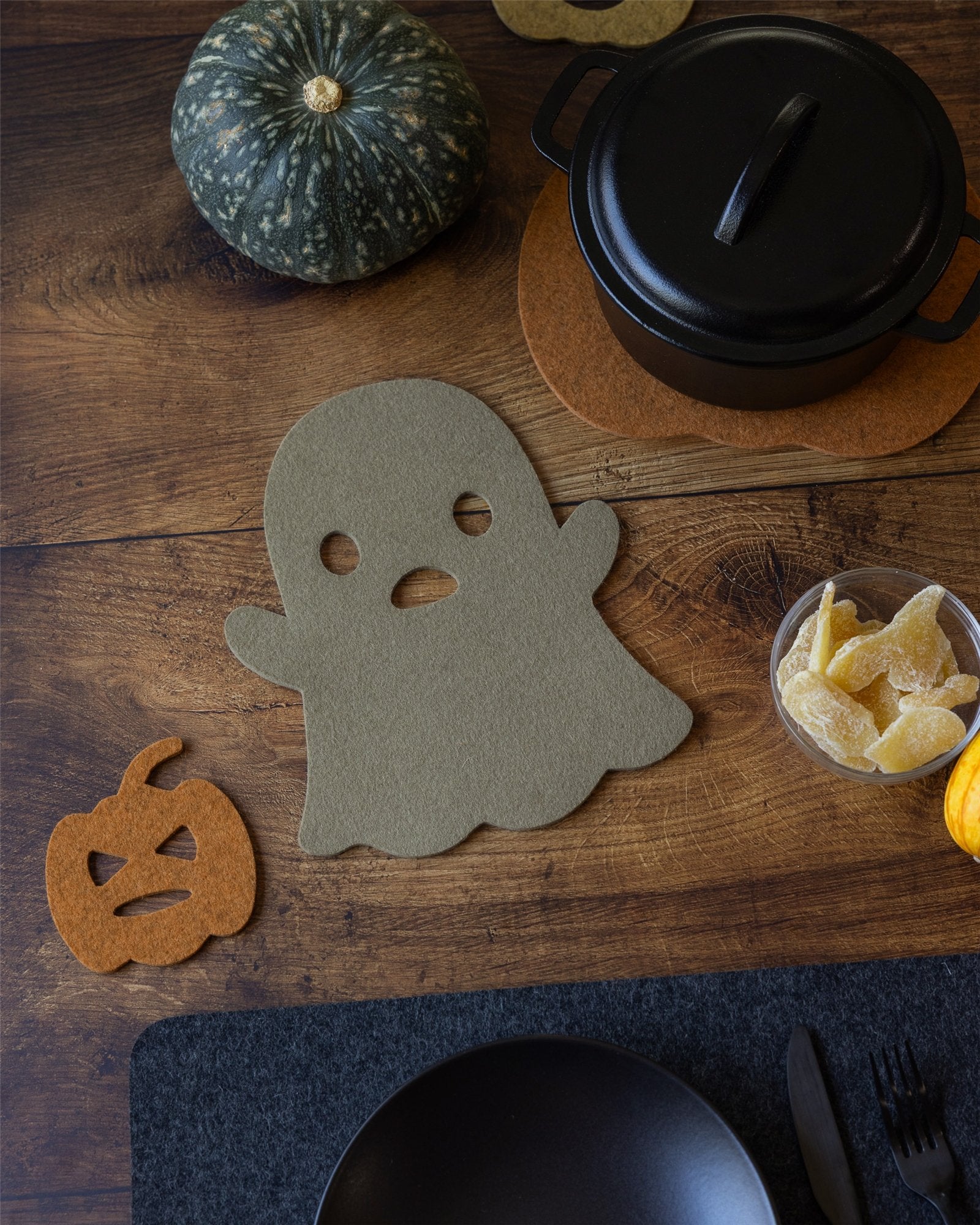 Merino Wool Spooky Trivet | Clay