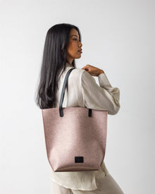 Holiday Hana Merino Wool Tote | Rose Quartz