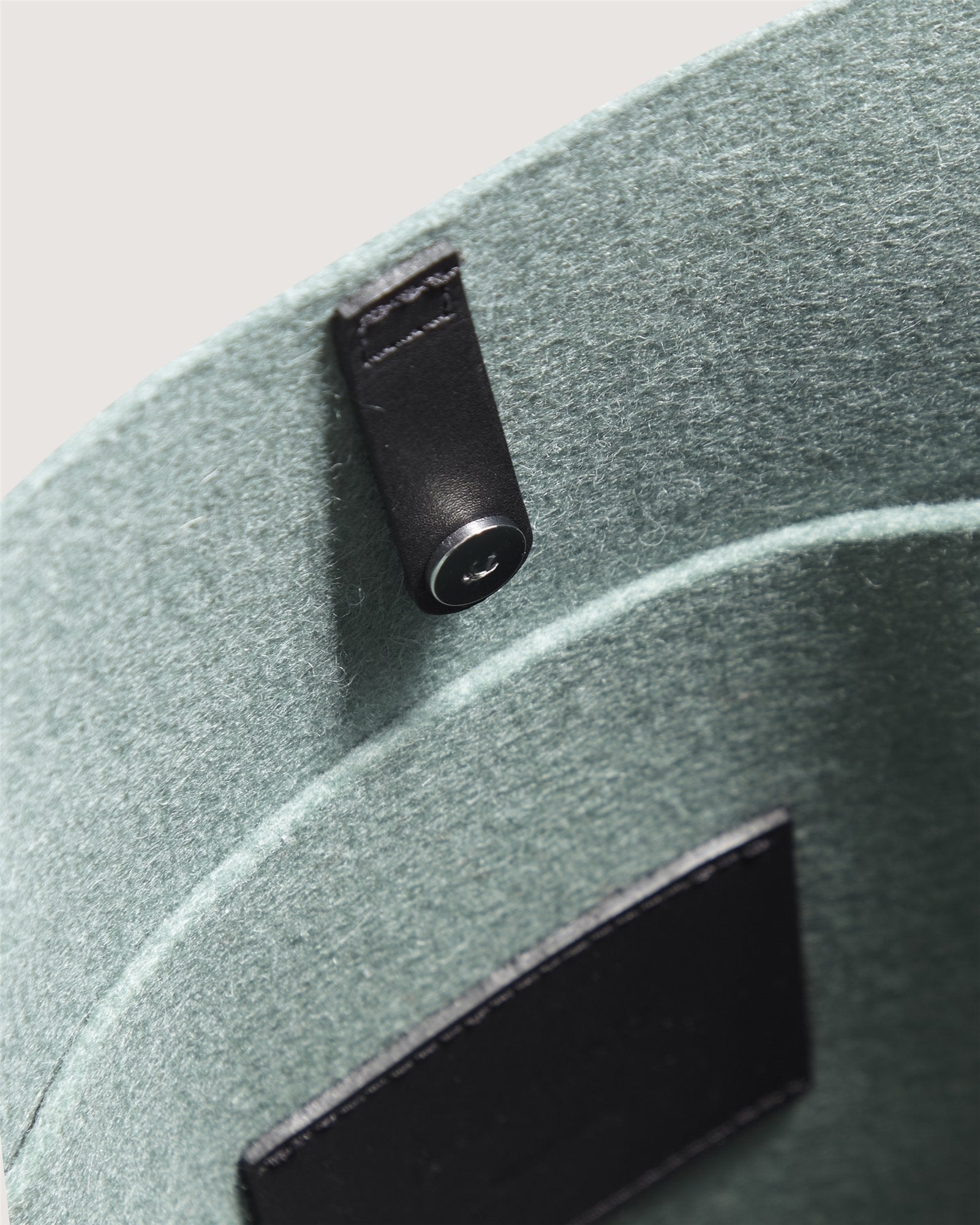 Hana Merino Wool Tote | Spruce