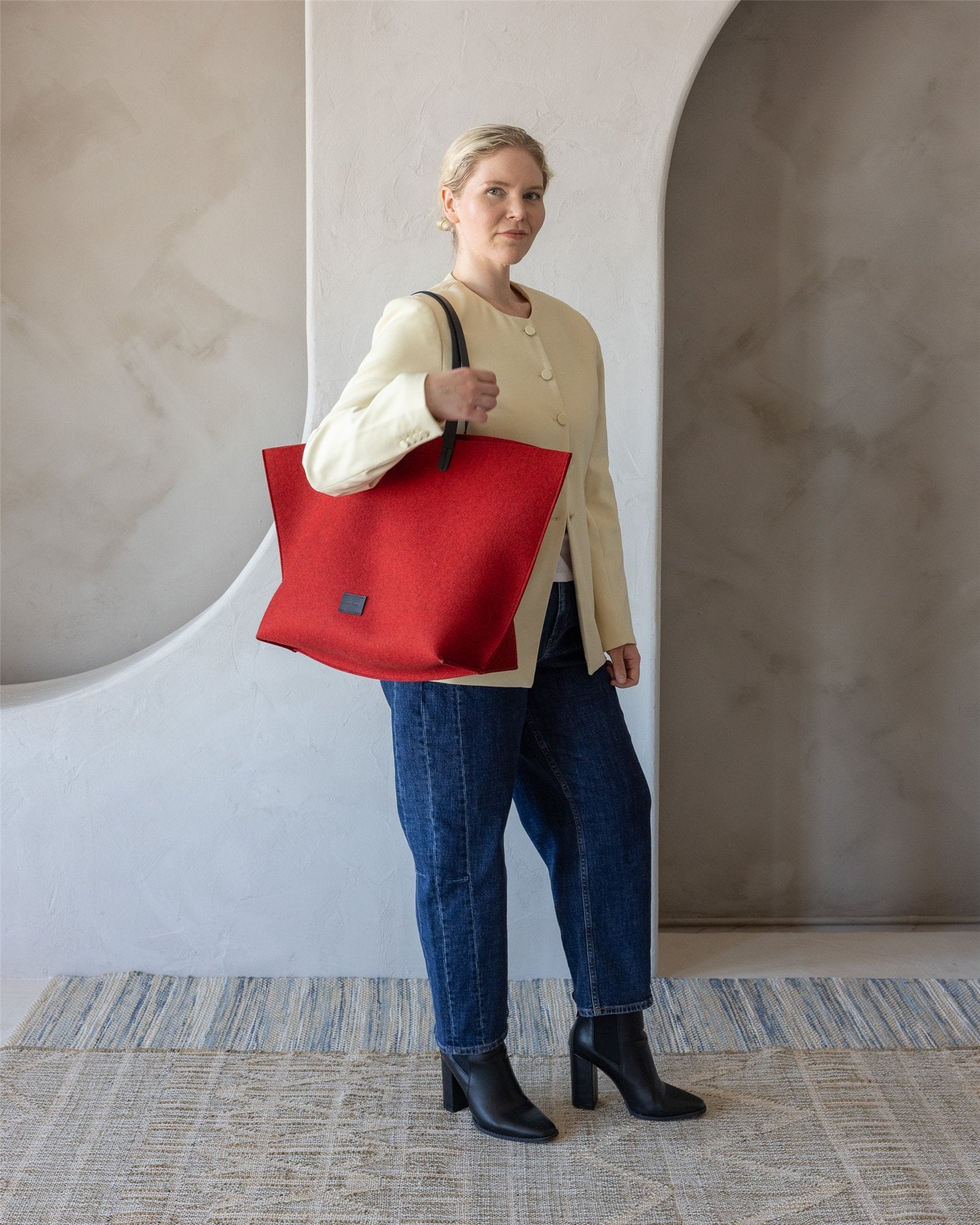 Hana Merino Wool Boat Bag | Cherry