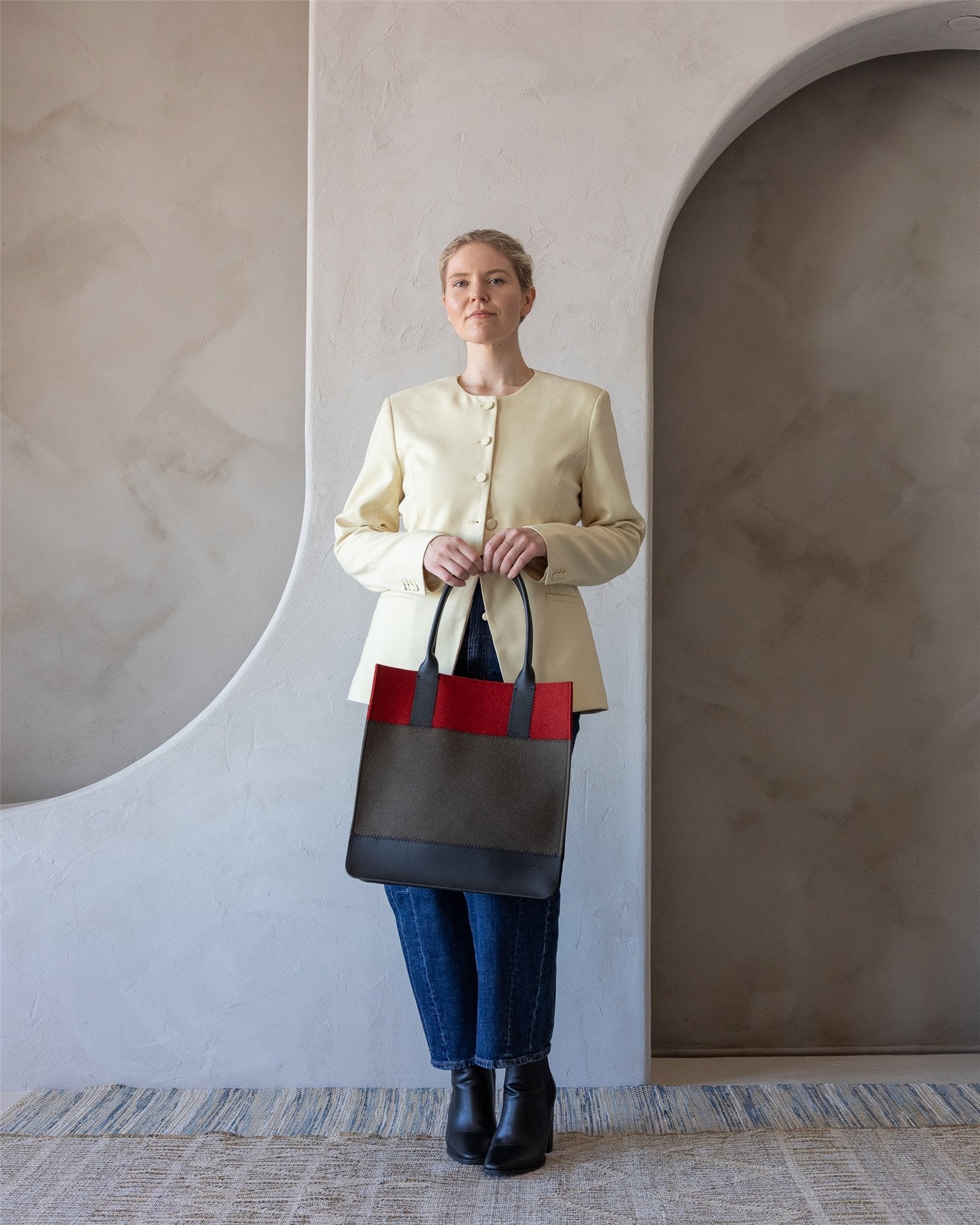 Jaunt Merino Wool Tote — Final Sale | Tobacco x Cherry