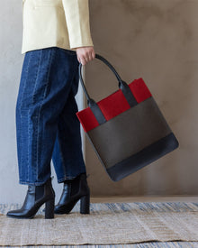 Jaunt Merino Wool Tote — Final Sale | Tobacco x Cherry