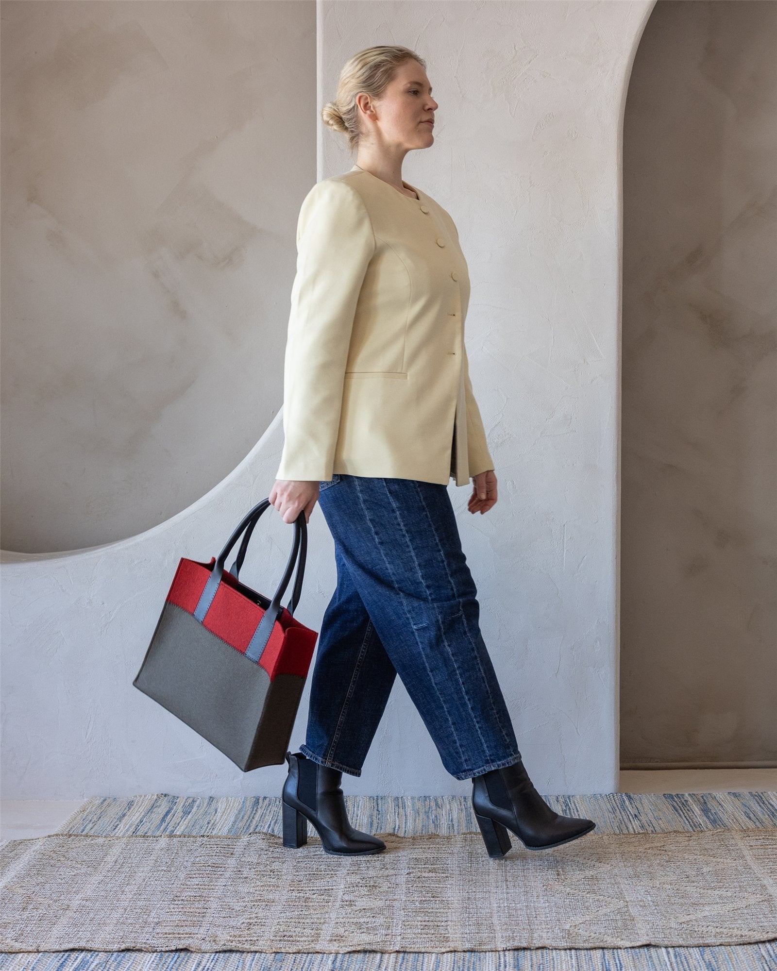 Jaunt Merino Wool Midi Tote | Tobacco / Cherry