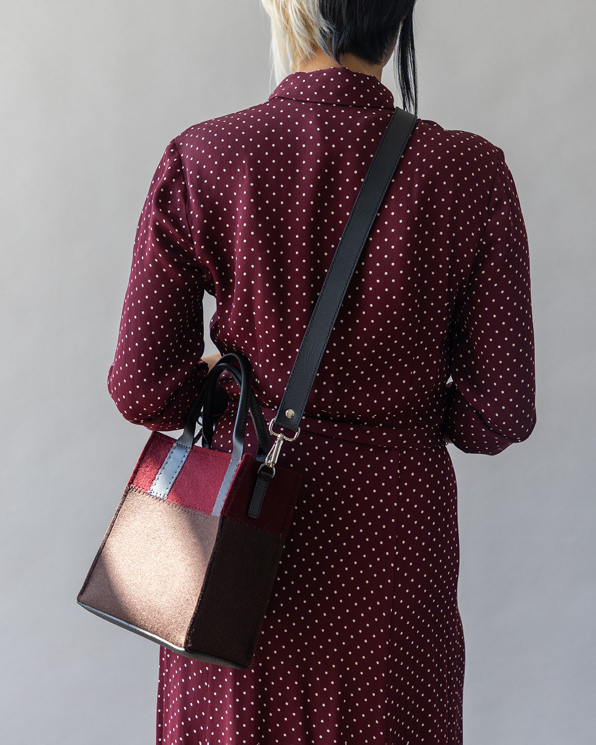 Jaunt Merino Wool Crossbody | Espresso x Burgundy