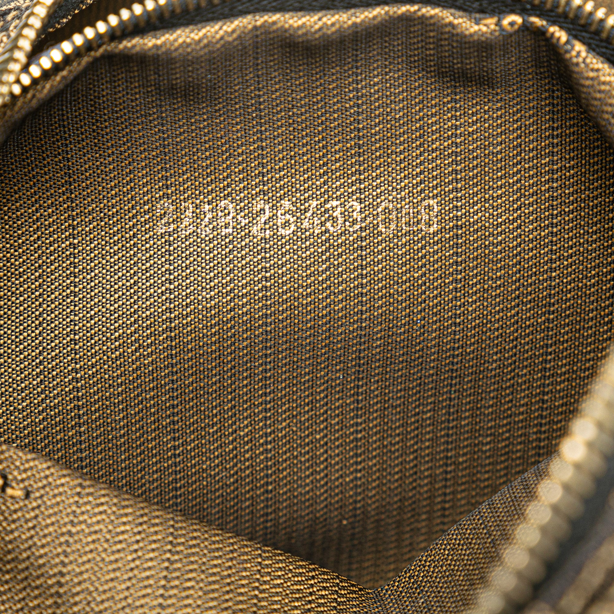 Fendi | Pre-Owned Zucca Canvas Shoulder Bag - II | Brown