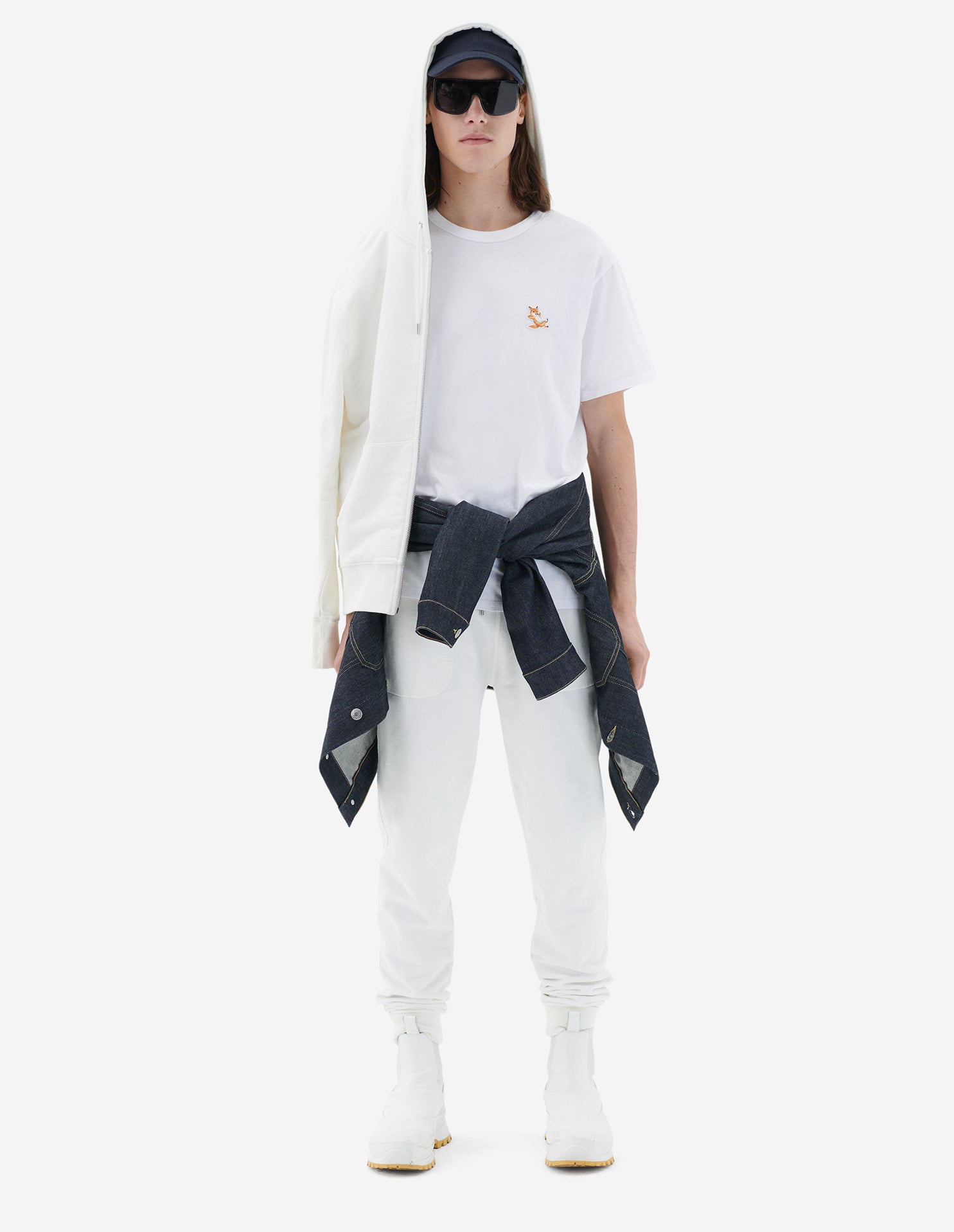Unisex | Chillax Fox Patch Short-Sleeve Classic Short Tee-Shirt | White