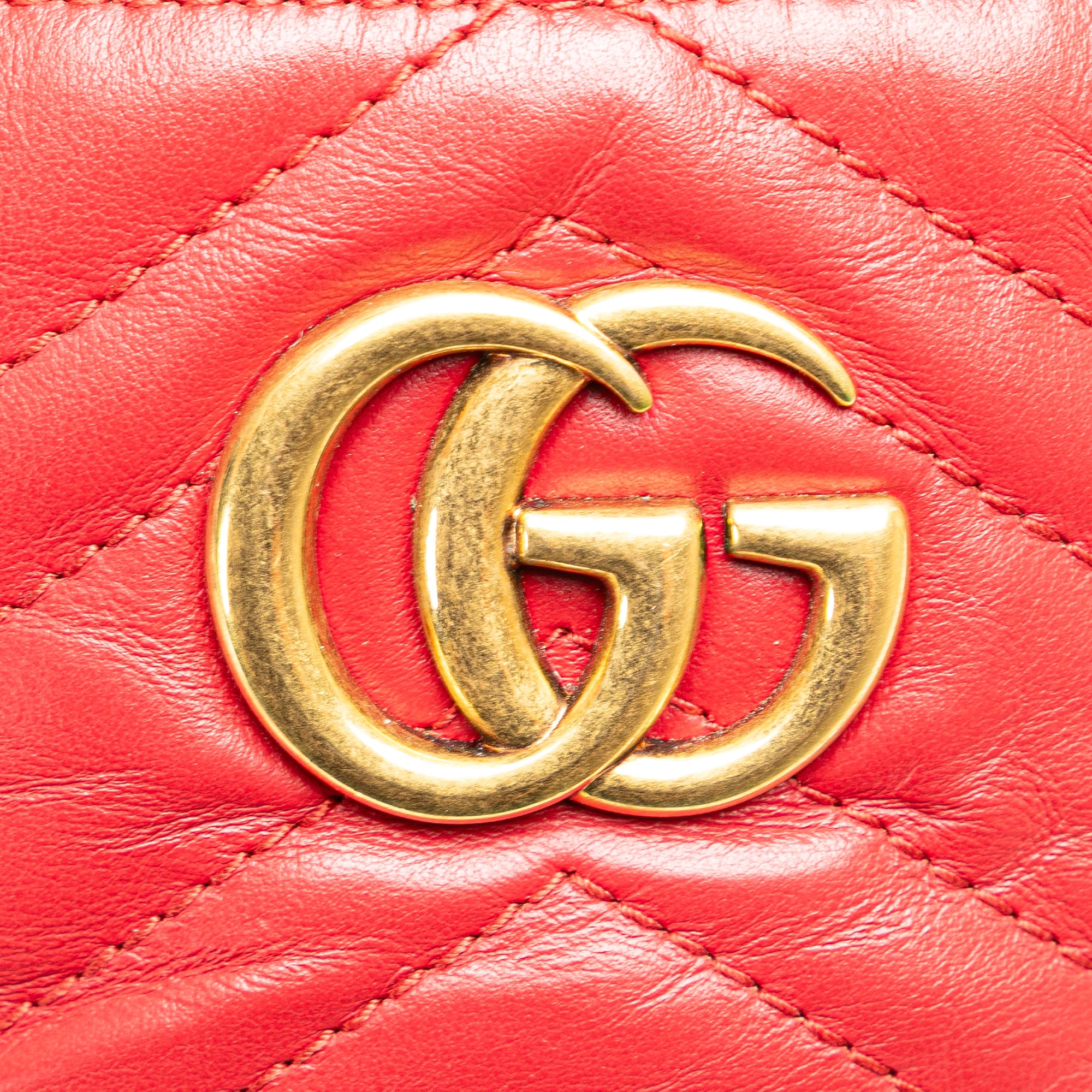 Gucci | Pre-Owned GG Marmont Round Matelasse Leather Backpack | Red