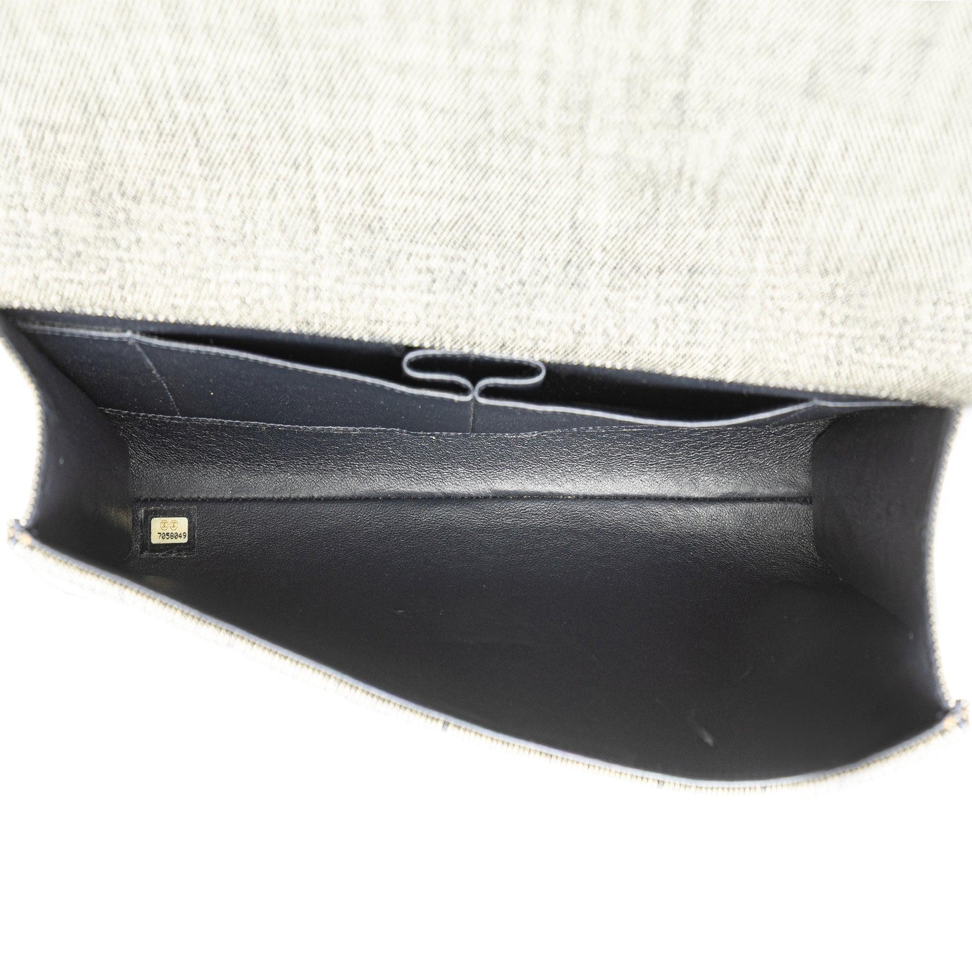 Chanel | Pre-Owned CC Choco Bar Denim Chain Flap | Gray