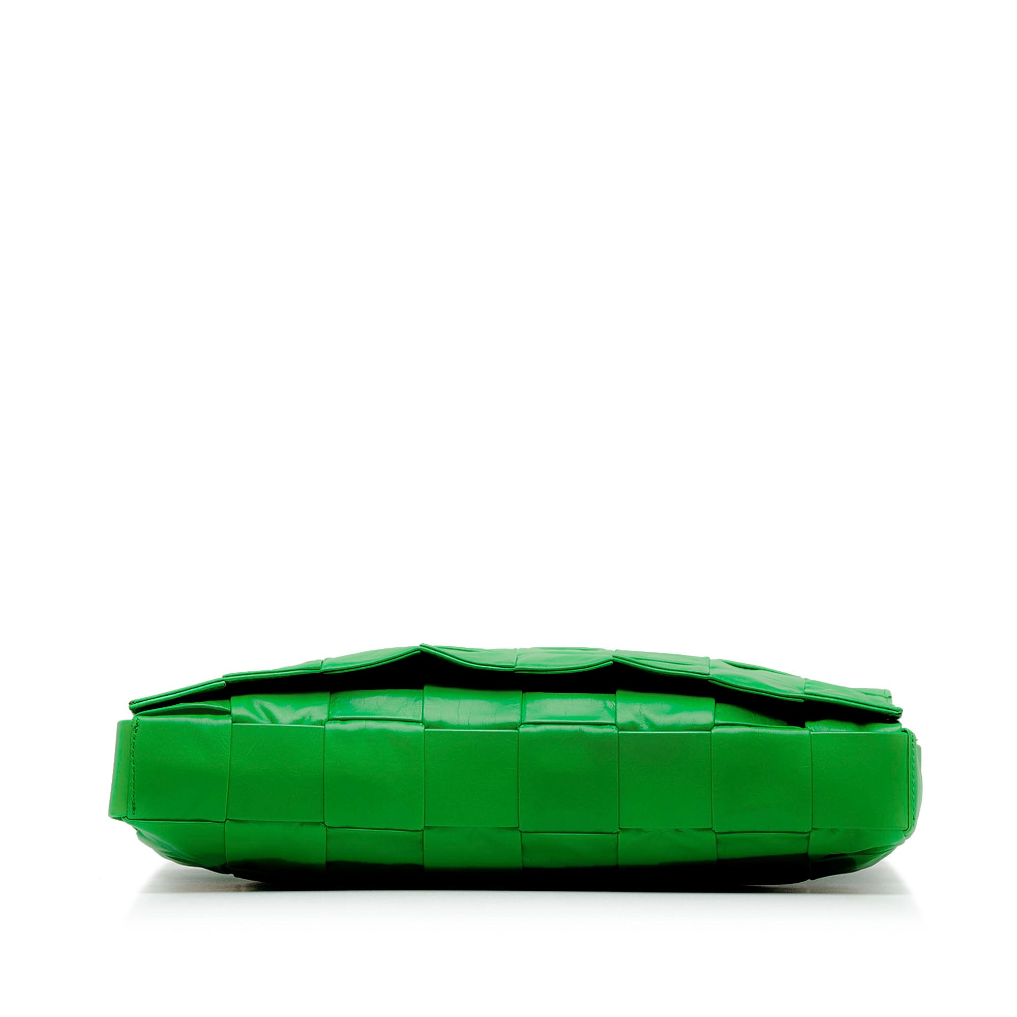Luxclusif | Bottega Veneta | Pre-Owned Maxi Paper Calfskin