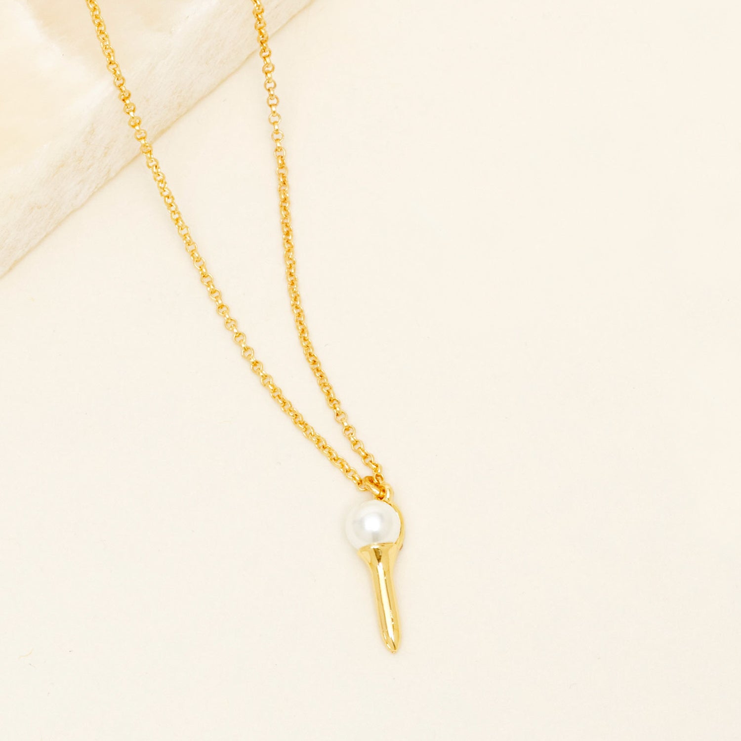 Tee Necklace | Glass Pearl | 14K Gold Plated Brass