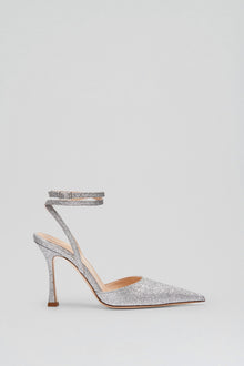 Feminine pumps in tinsel.