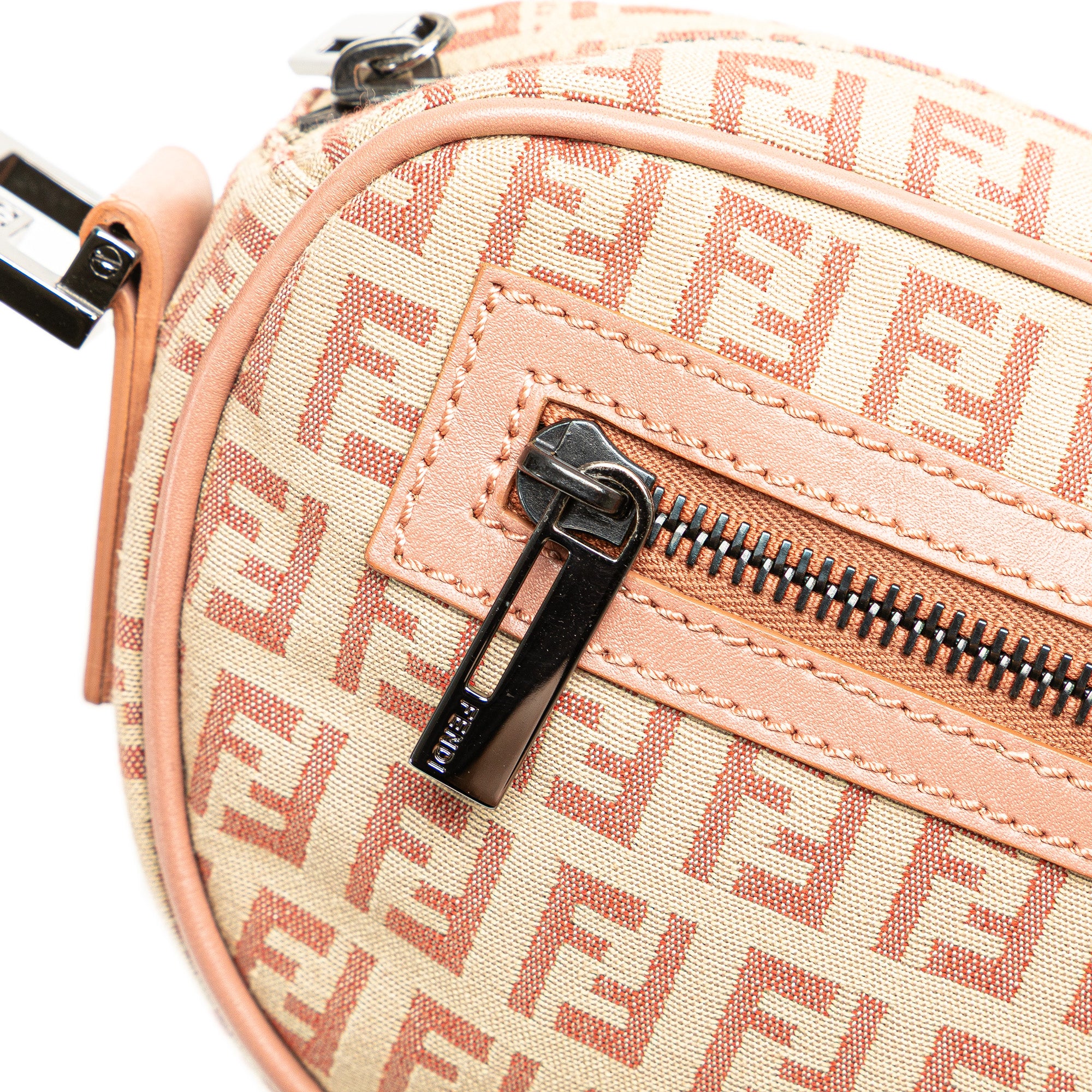 エファージュ Luxclusif | Fendi | Pre-Owned Zucchino Canvas Crossbody - VII | Beige