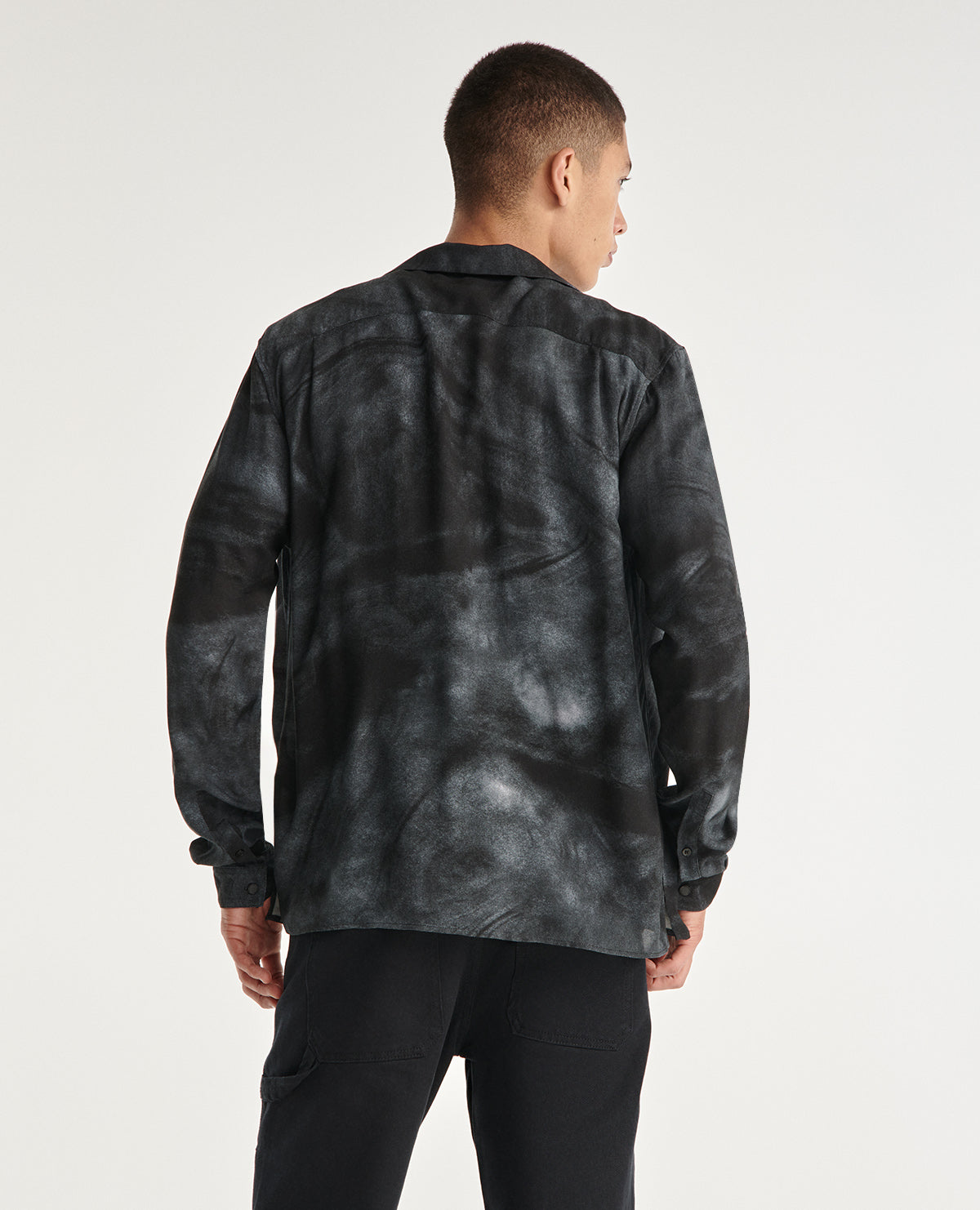 Flowing Gray And White Printed Shirt | Men | Anthracite