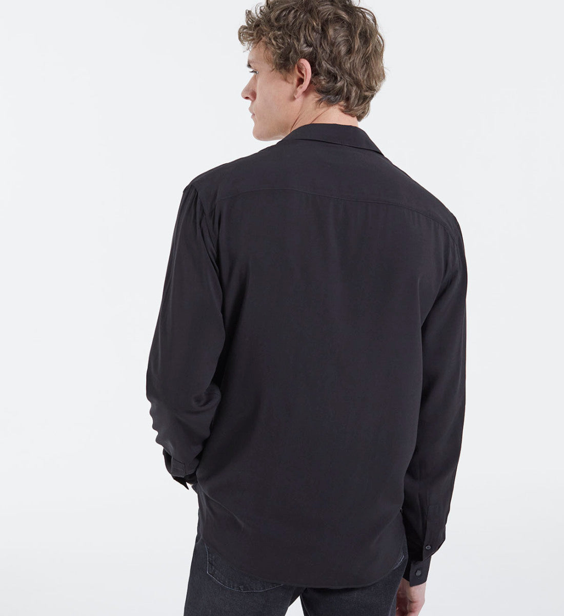 Classic-Collar Shirt | Men | Black