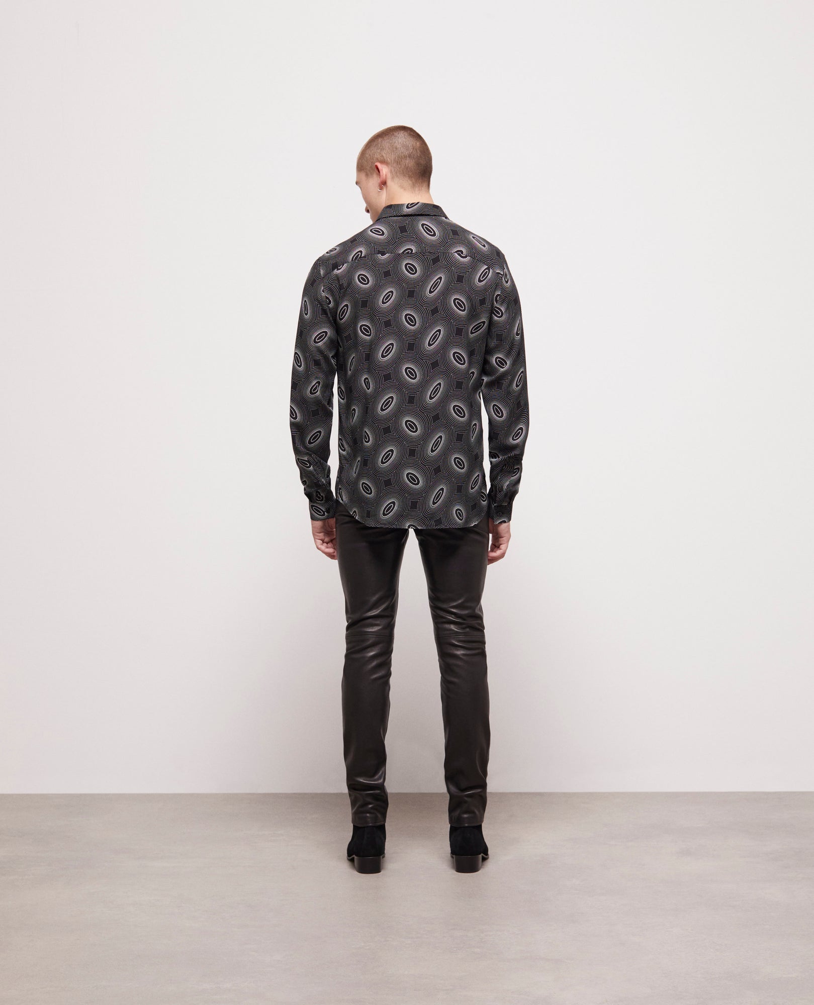 Printed Classic-Collar Shirt | Men | Black x White