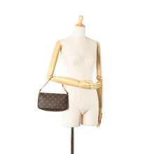 Louis Vuitton | Pre-Owned Monogram Pochette Accessoires | Brown