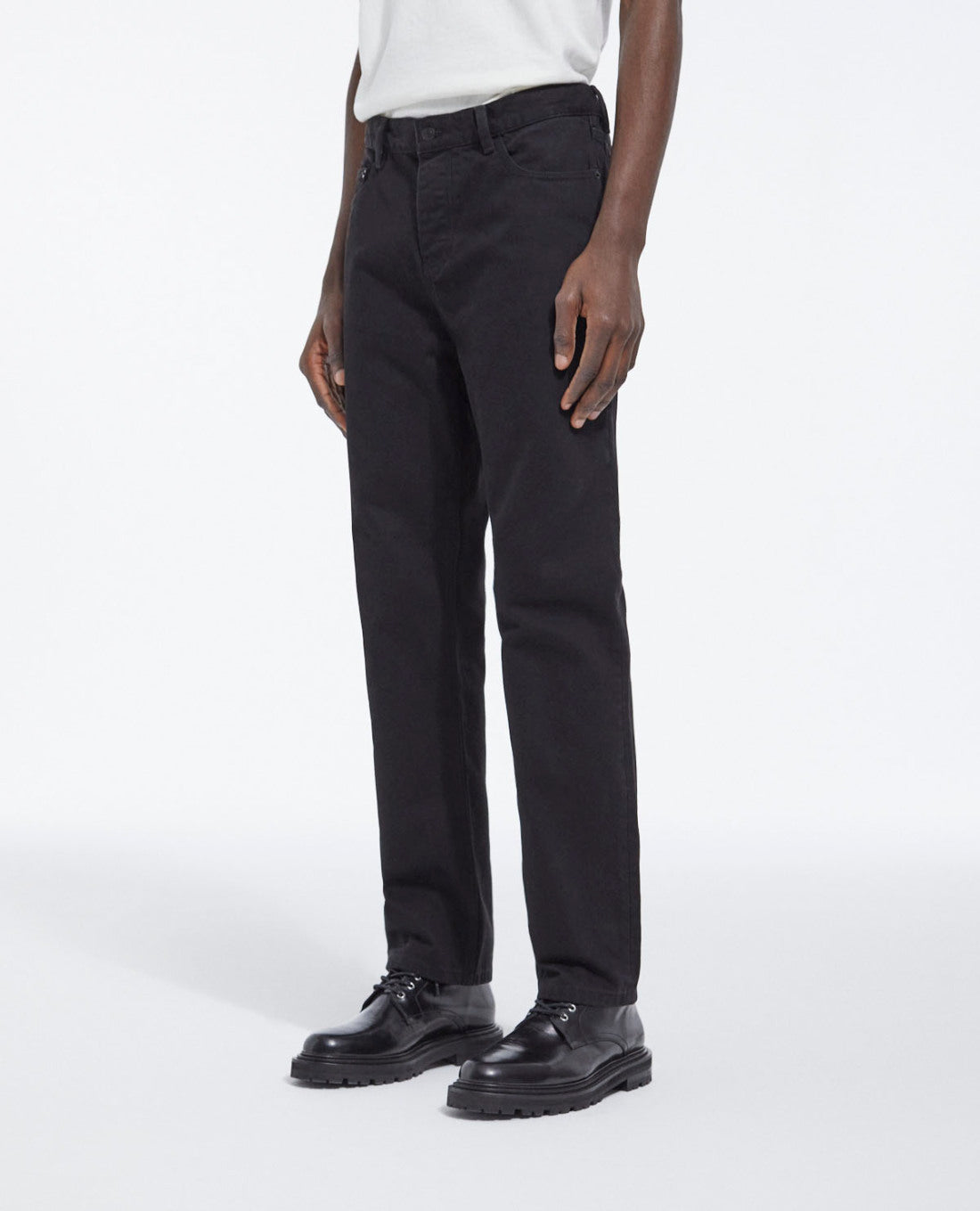 Straight-Cut Faded Retro Jeans | Men | Black Denim