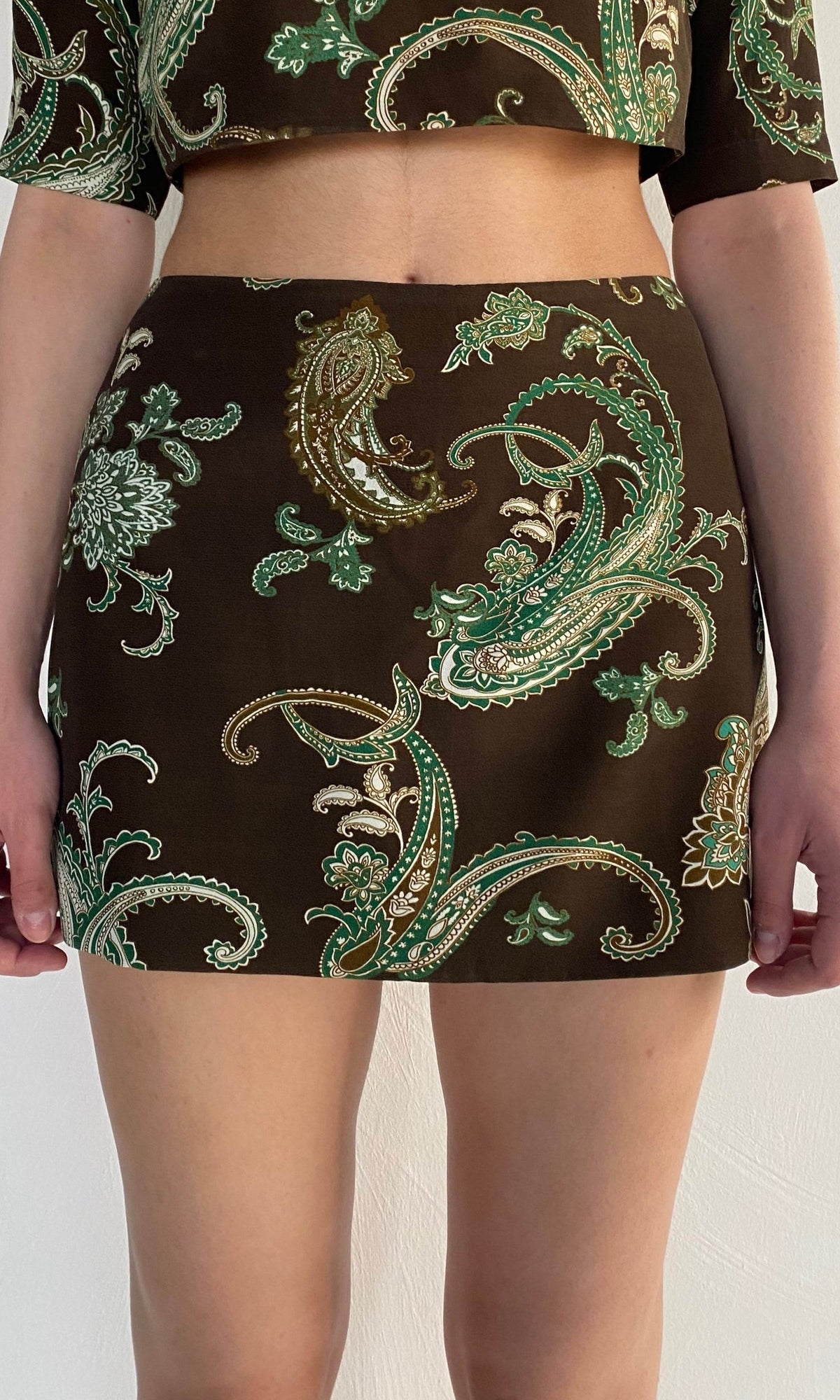 Hemant And Nandita | Dira Viscose Heavy Crepe Mini Skirt | Dark Brown