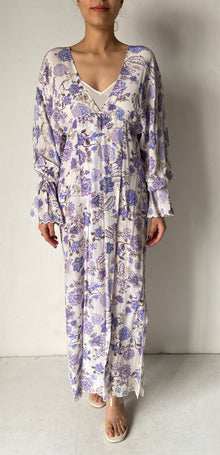 Hemant & Nandita | Dija Kaftan | White/Blue