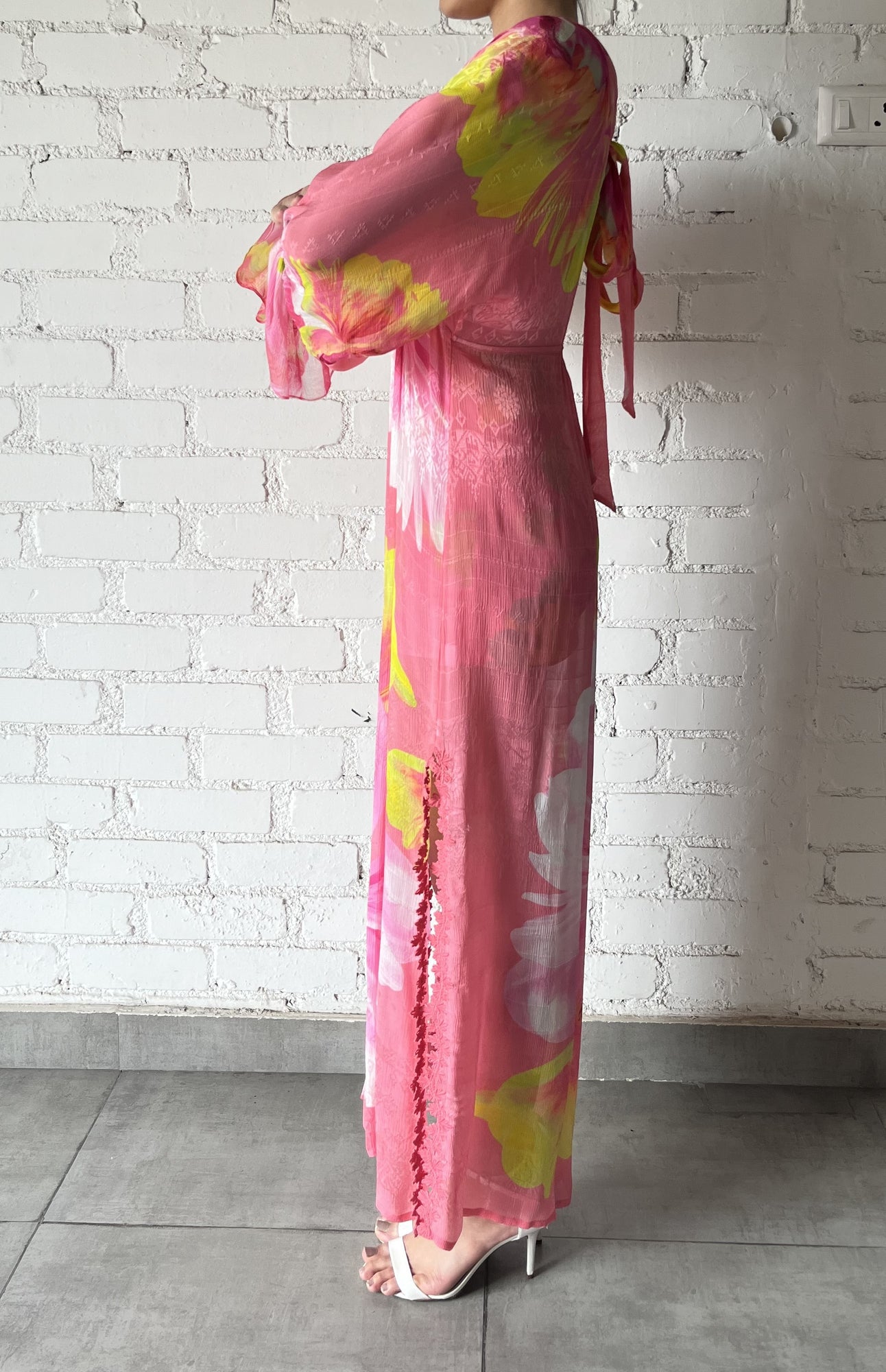 Hemant & Nandita | Mina V-Neck Long-Sleeve Floral Long Dress | Pink