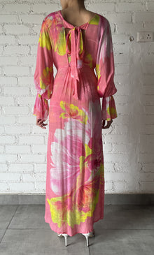 Hemant & Nandita | Mina V-Neck Long-Sleeve Floral Long Dress | Pink